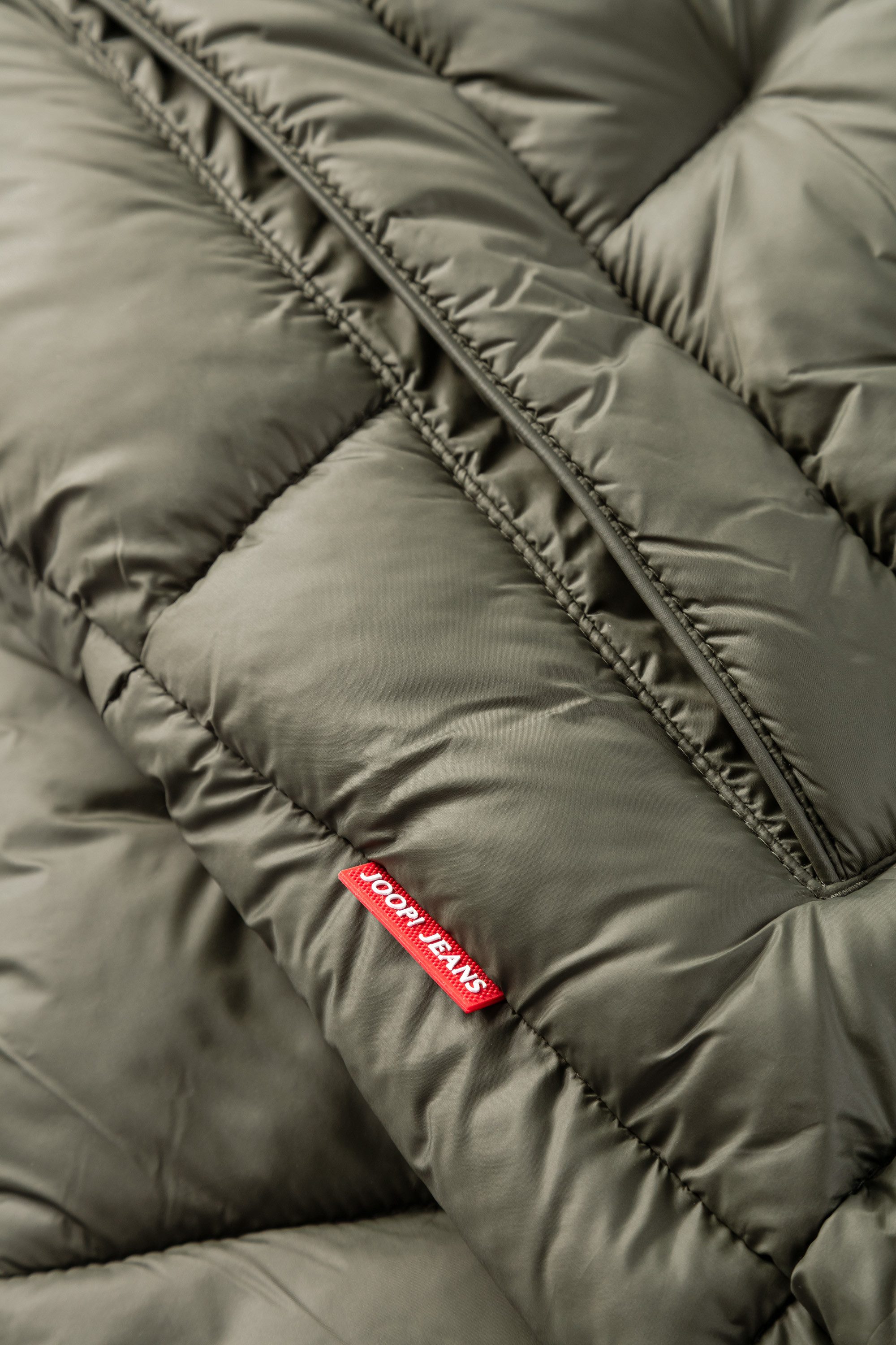 Joop Jeans Gewatteerde jas Fandos met een capuchon