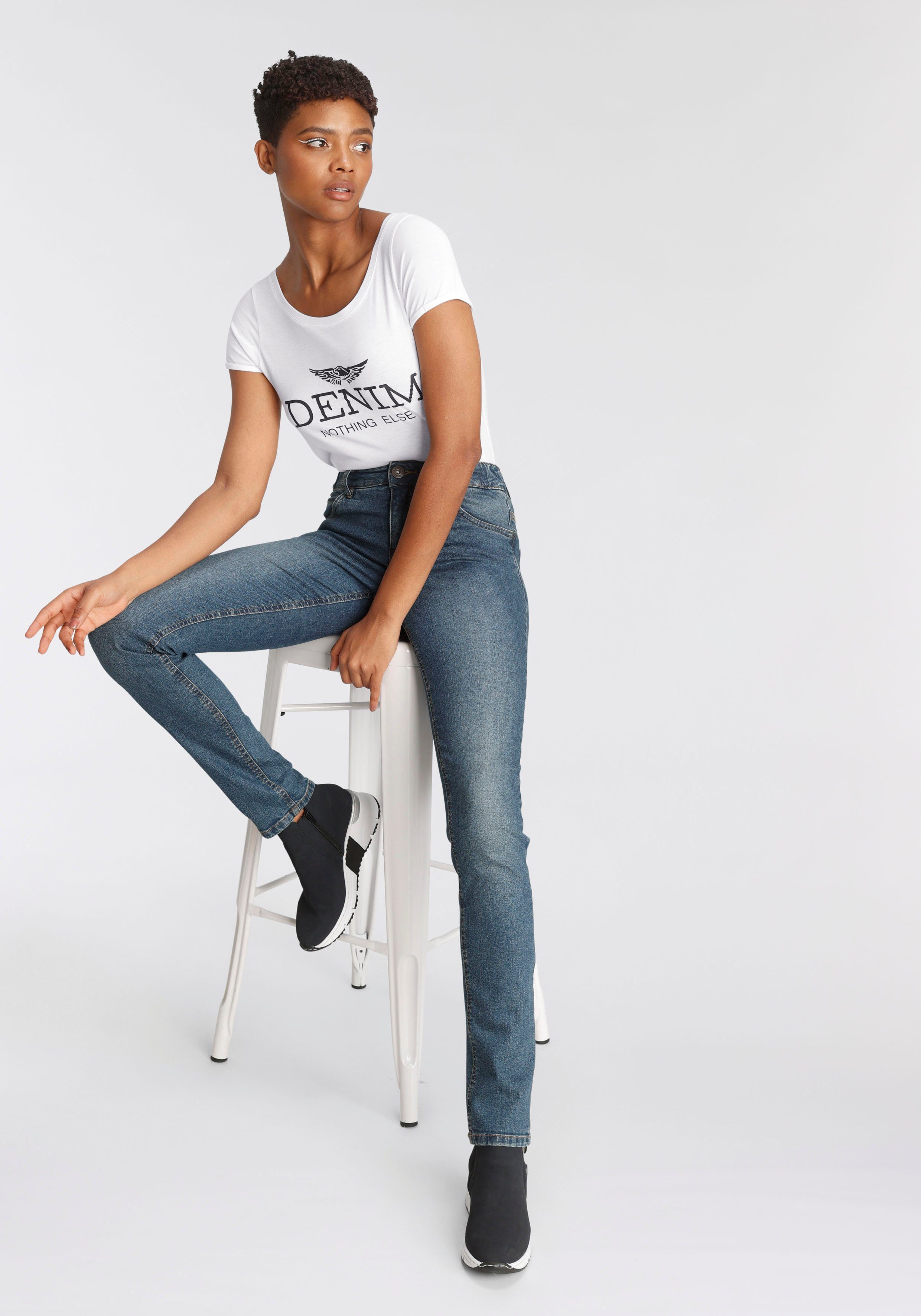 Arizona Slim fit jeans Tailleband met zij-elastiek inzet smalle pasvorm, skinny jeans, used-wassing, hoge taille