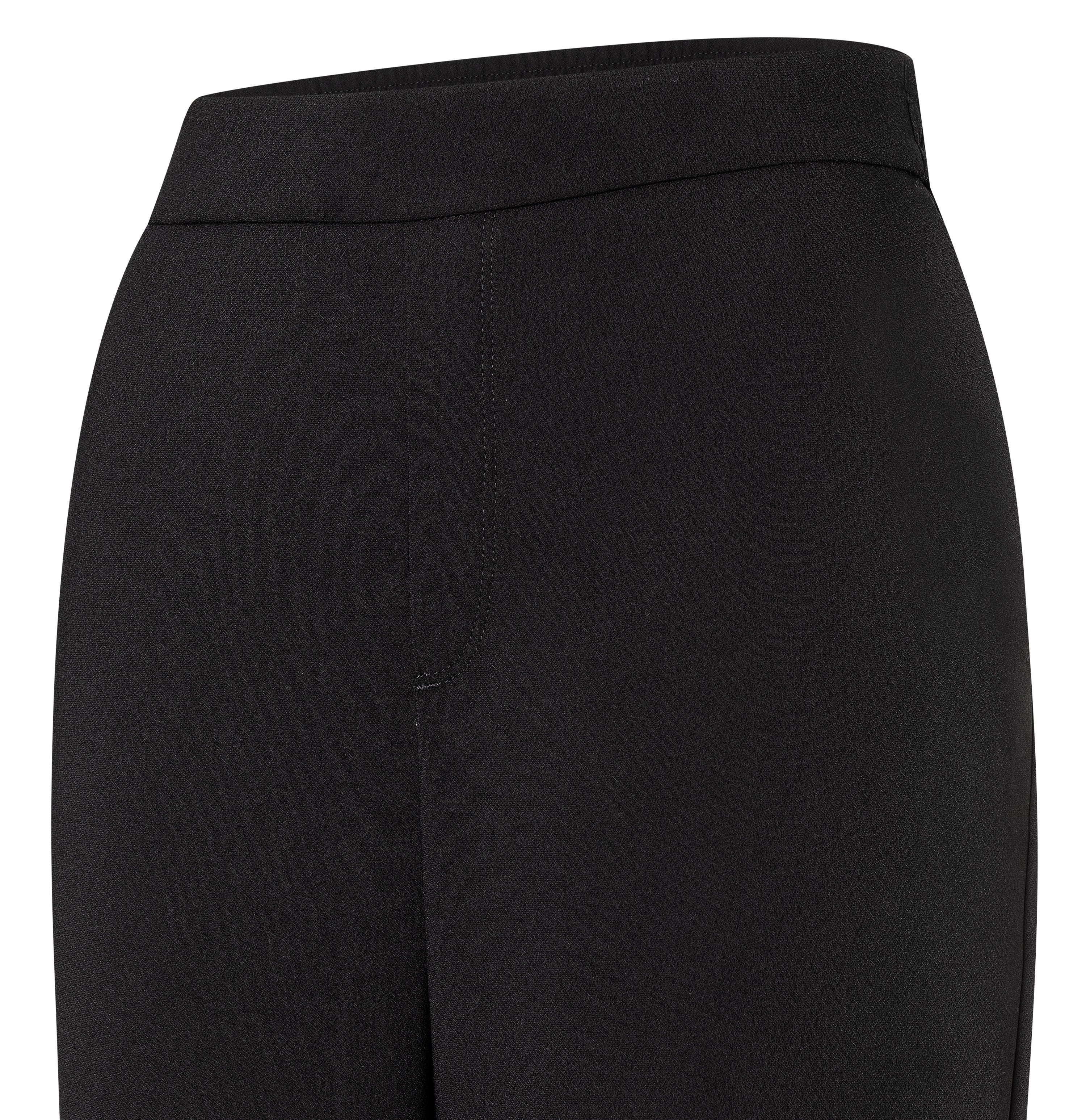 MAC Bootcutbroek Chiara Bootcut-vorm in figuuraccentuerende vorm