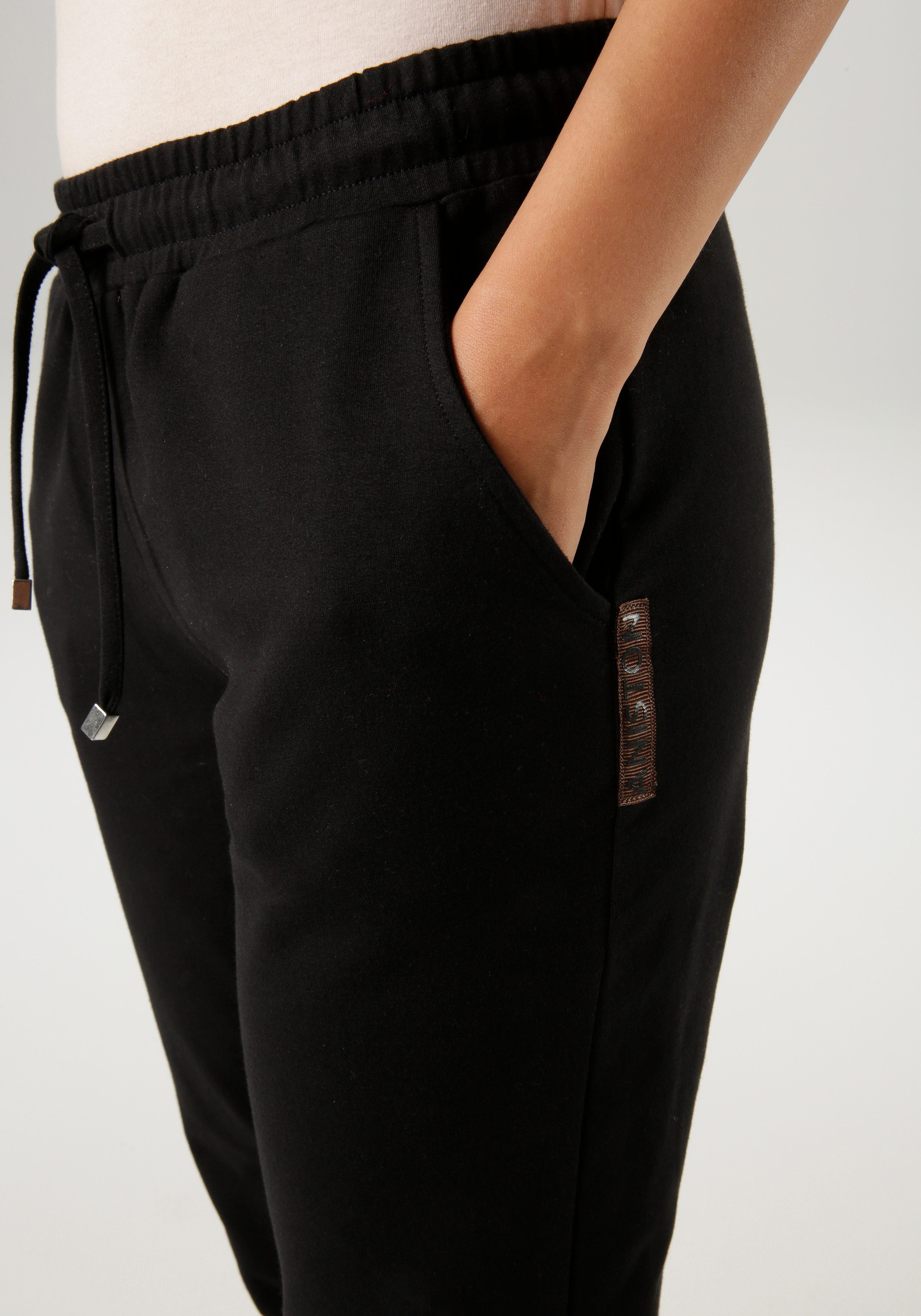 Aniston CASUAL Comfortbroek met zij aniston-label