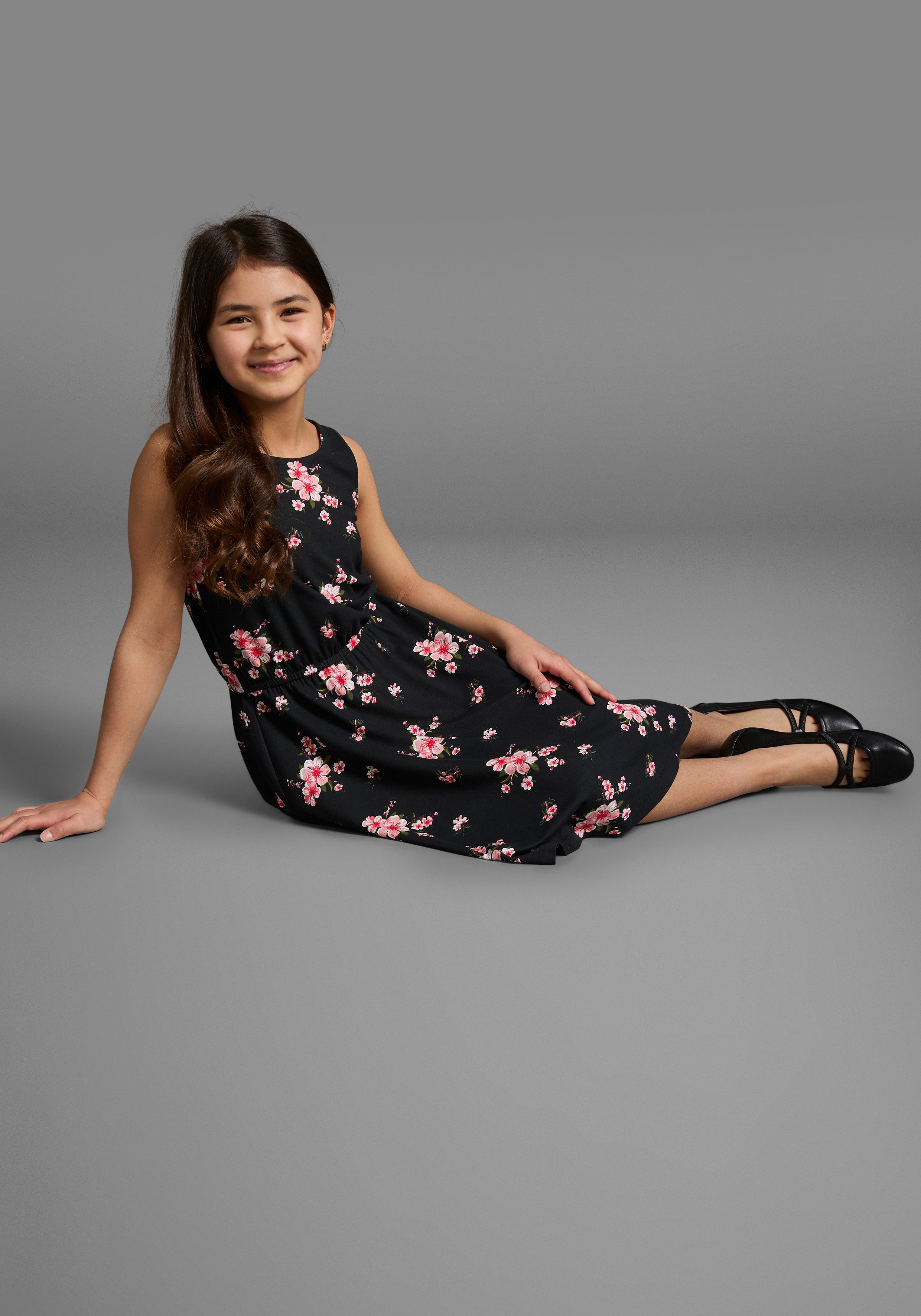 KIDSWORLD Jerseyjurk Voor meisjes zomerse, knie-vrije, bloemige, van katoenmix, mouwloos