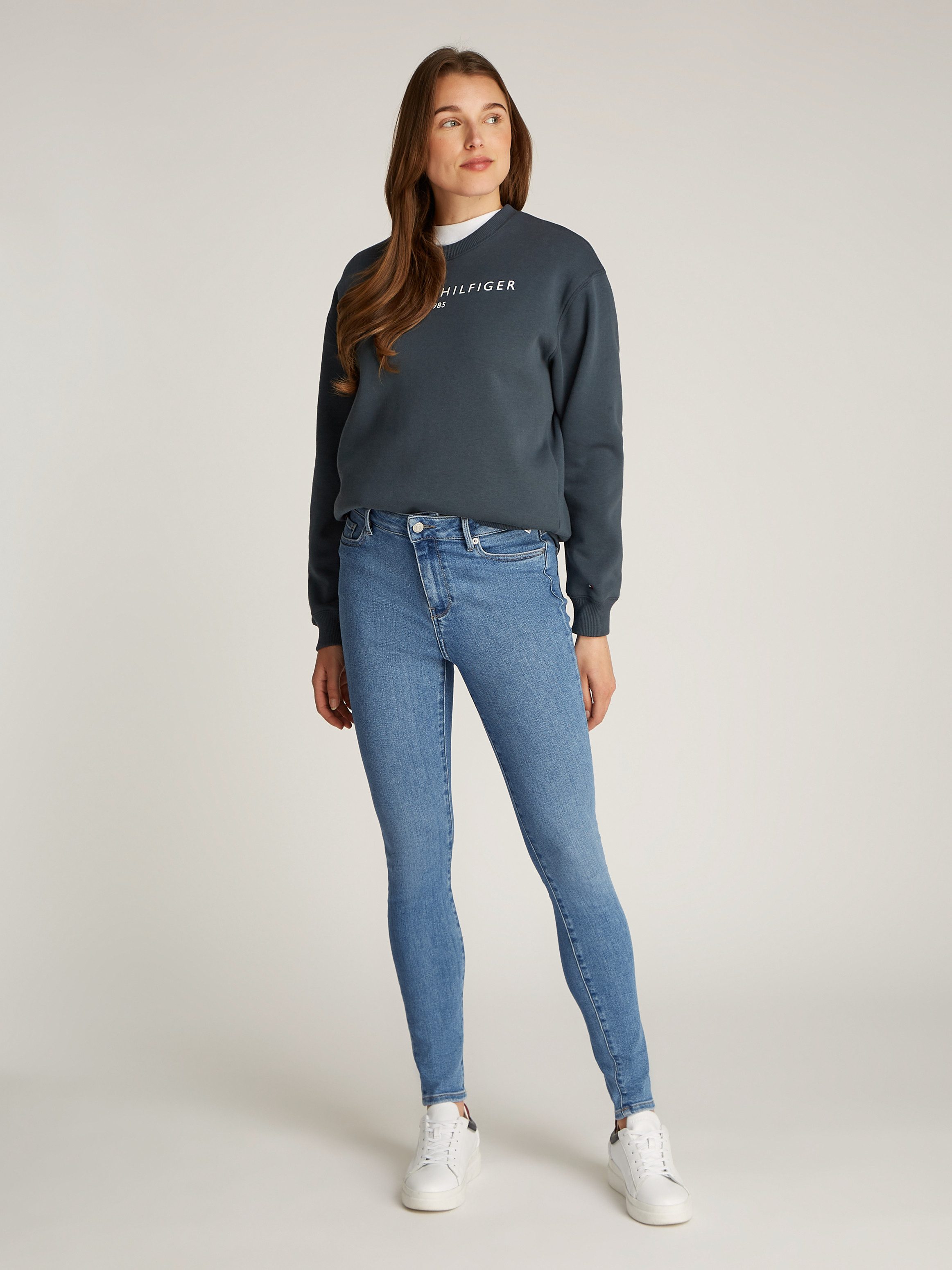 Tommy Hilfiger Skinny fit jeans Harlem Skinny High Waist met logo-badge, in blauwe wassing, in enkel-lengte
