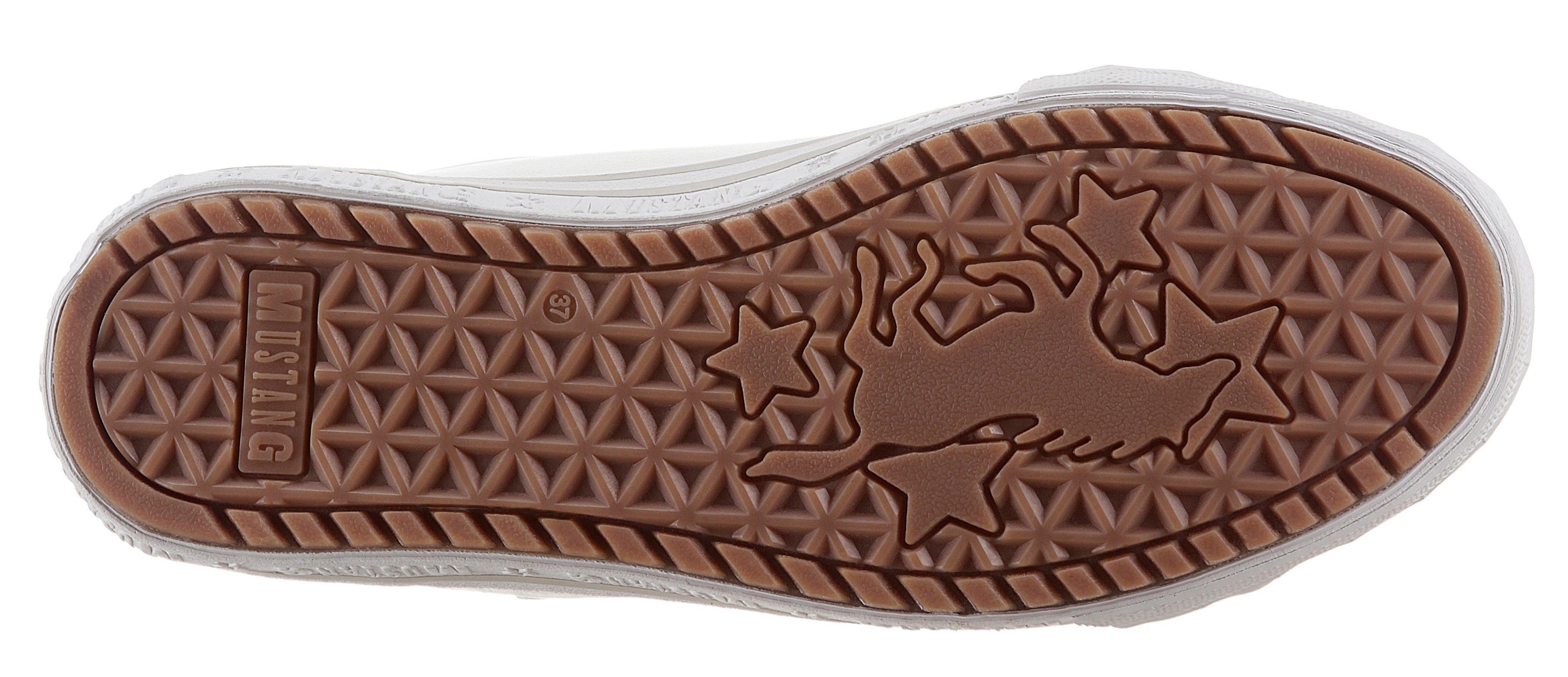 Mustang Shoes Sneakers met gedessineerde kraag van imitatiebont