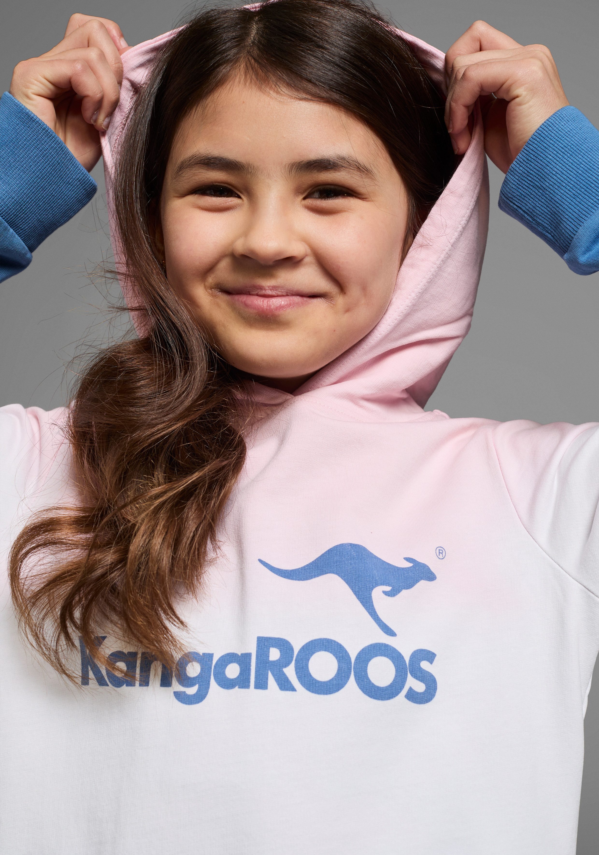 KangaROOS Hoodie , Lange sweatshirt met kleurverloop Lange mouwen met boorden, getailleerde snit, met logoprint