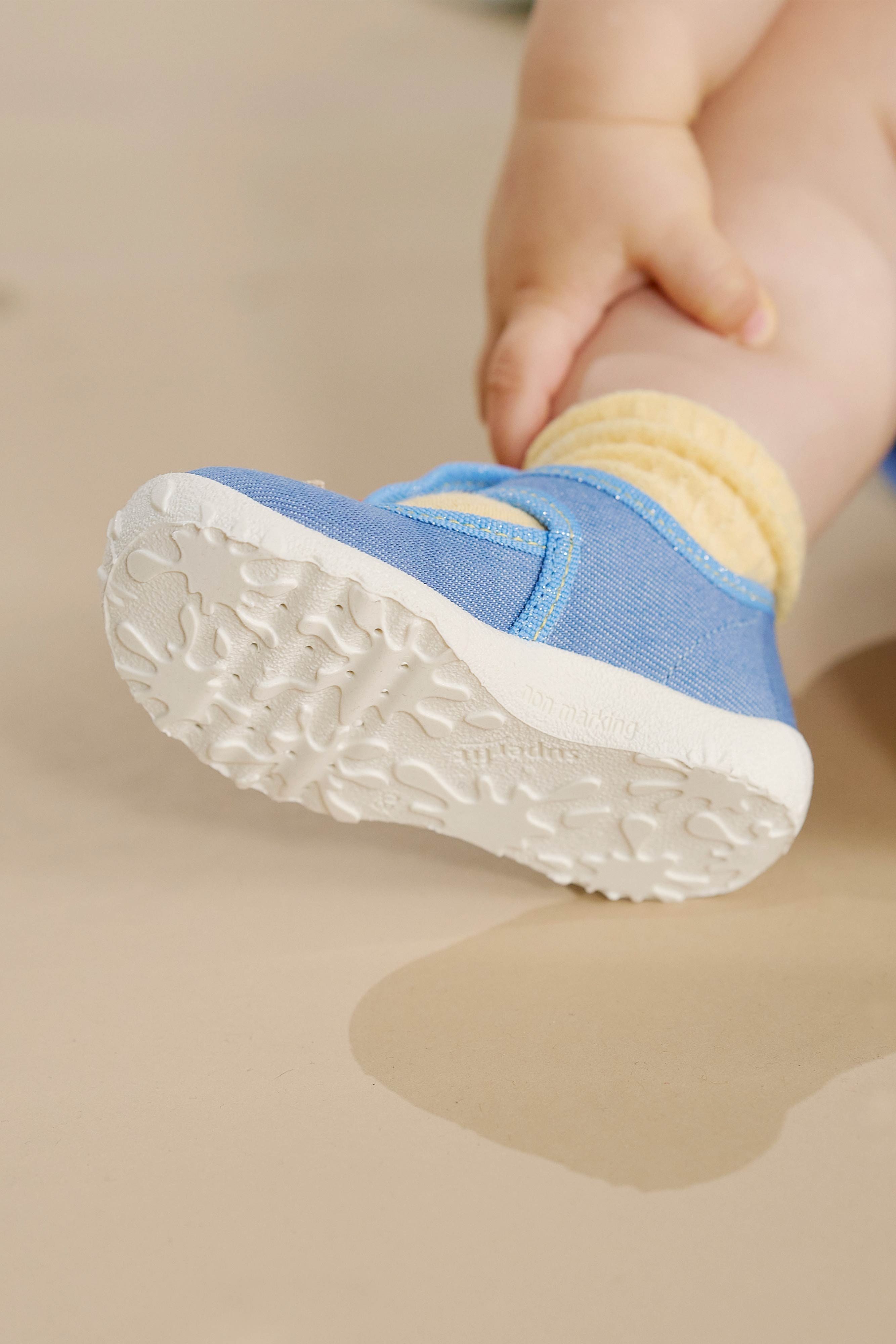 Superfit Pantoffels SPOTTY WMS: middel Ballerina met klittenbandsluiting, maat sjabloon om te downloaden
