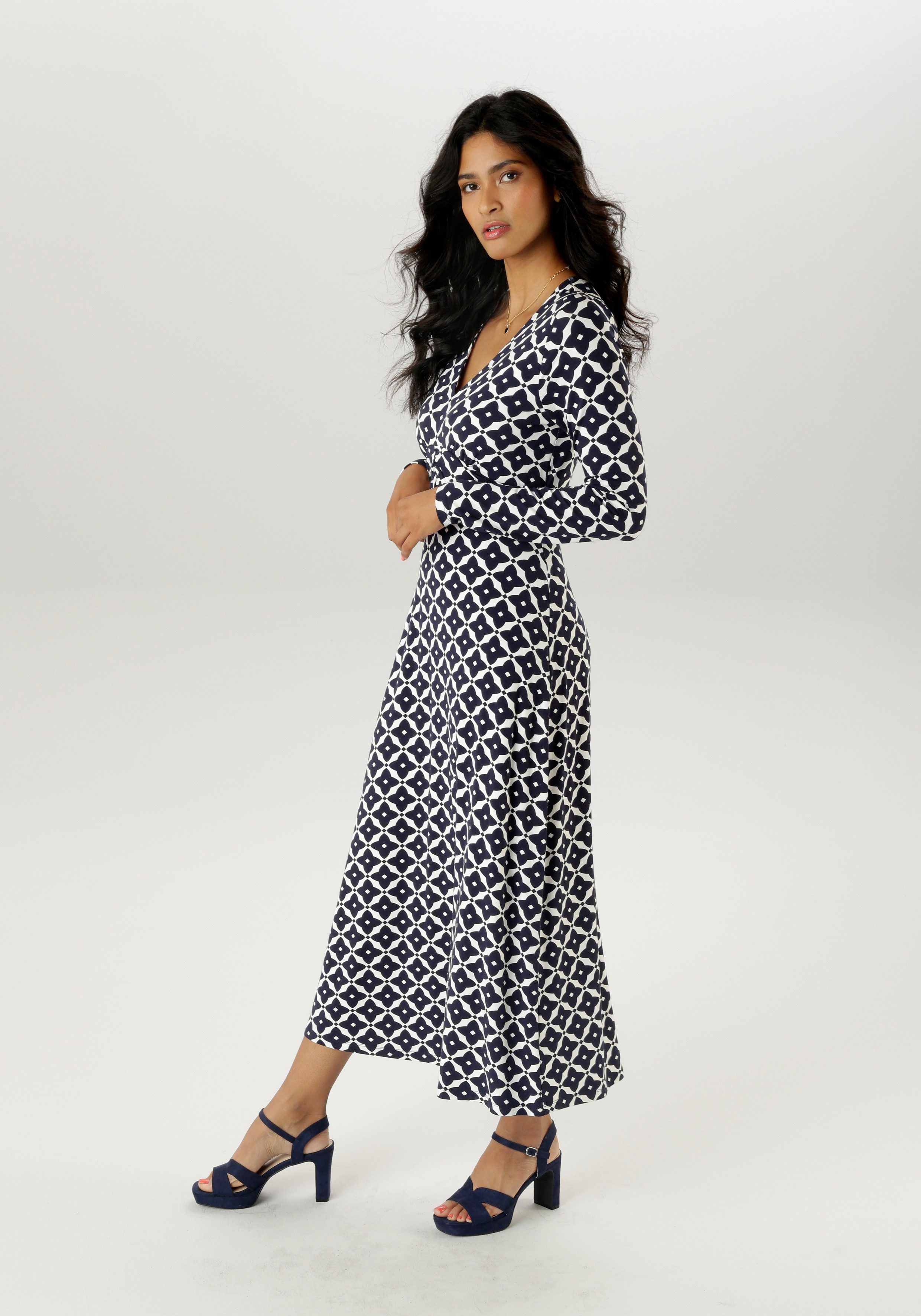 Aniston SELECTED Midi-jurk met elegante, grafische drukverloop - nieuwe collectie