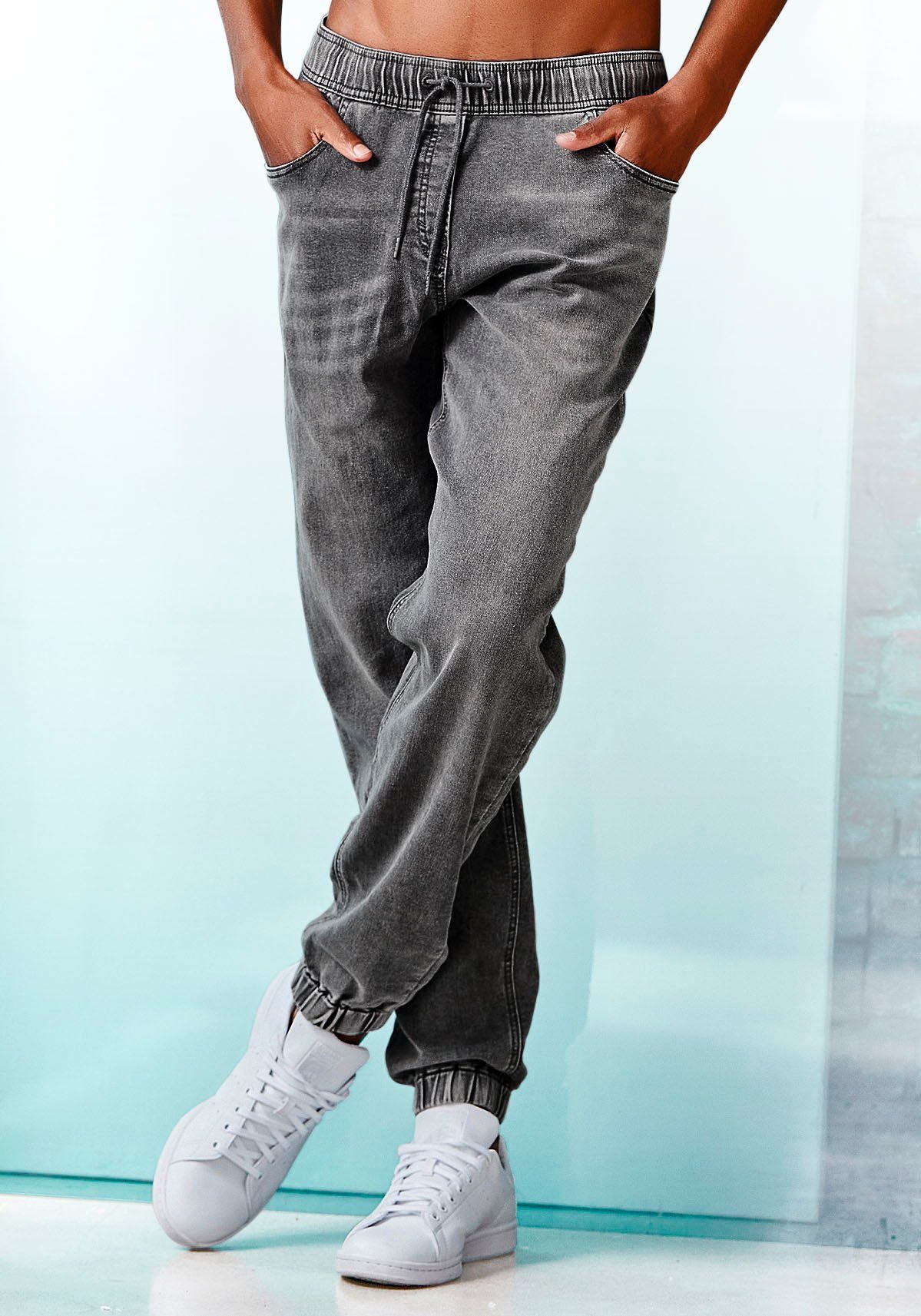 Mode Spijkerbroeken Stretch jeans Comma Stretch jeans lichtgrijs casual uitstraling 