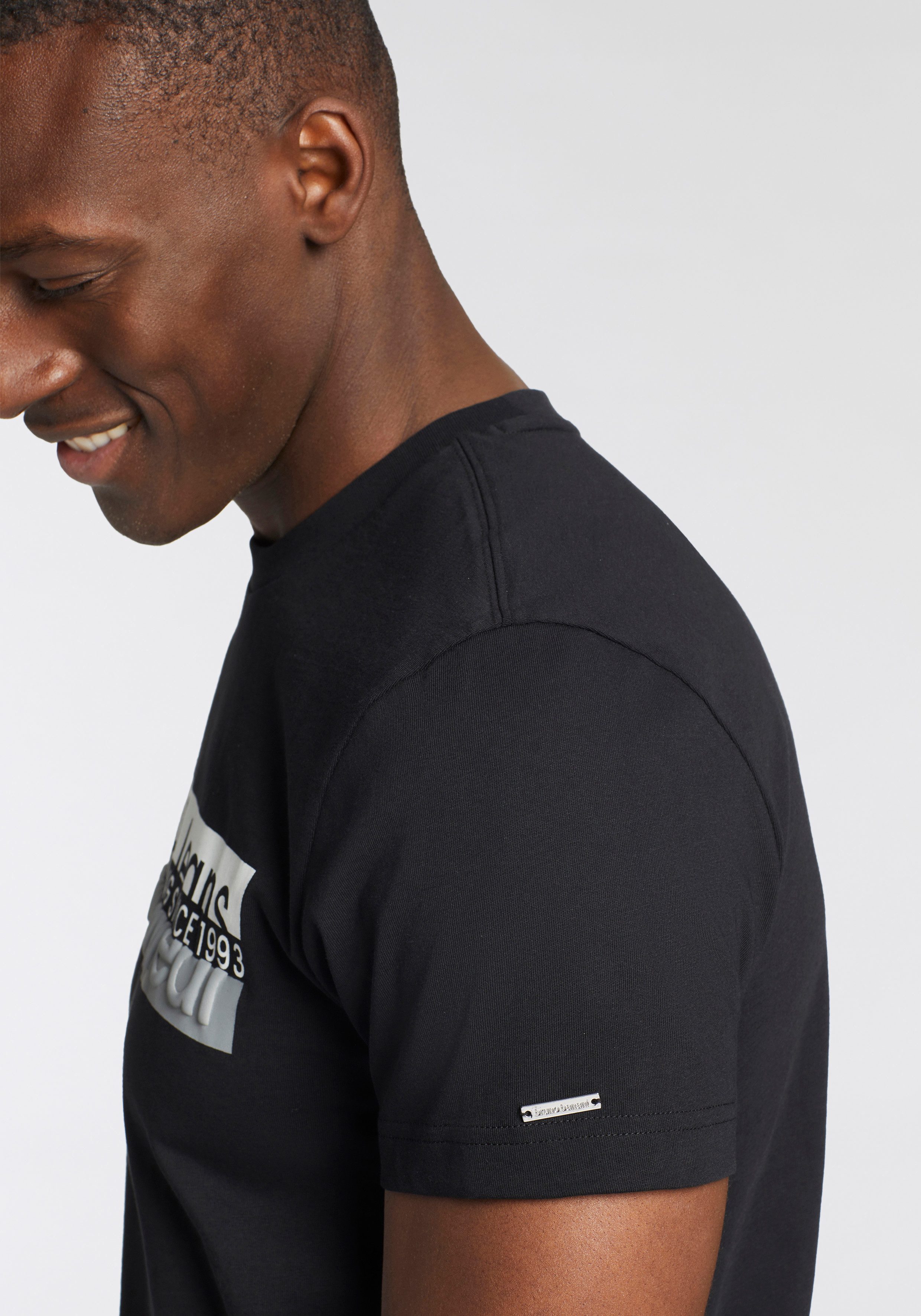 Bruno Banani T-shirt met modieuze frontprint