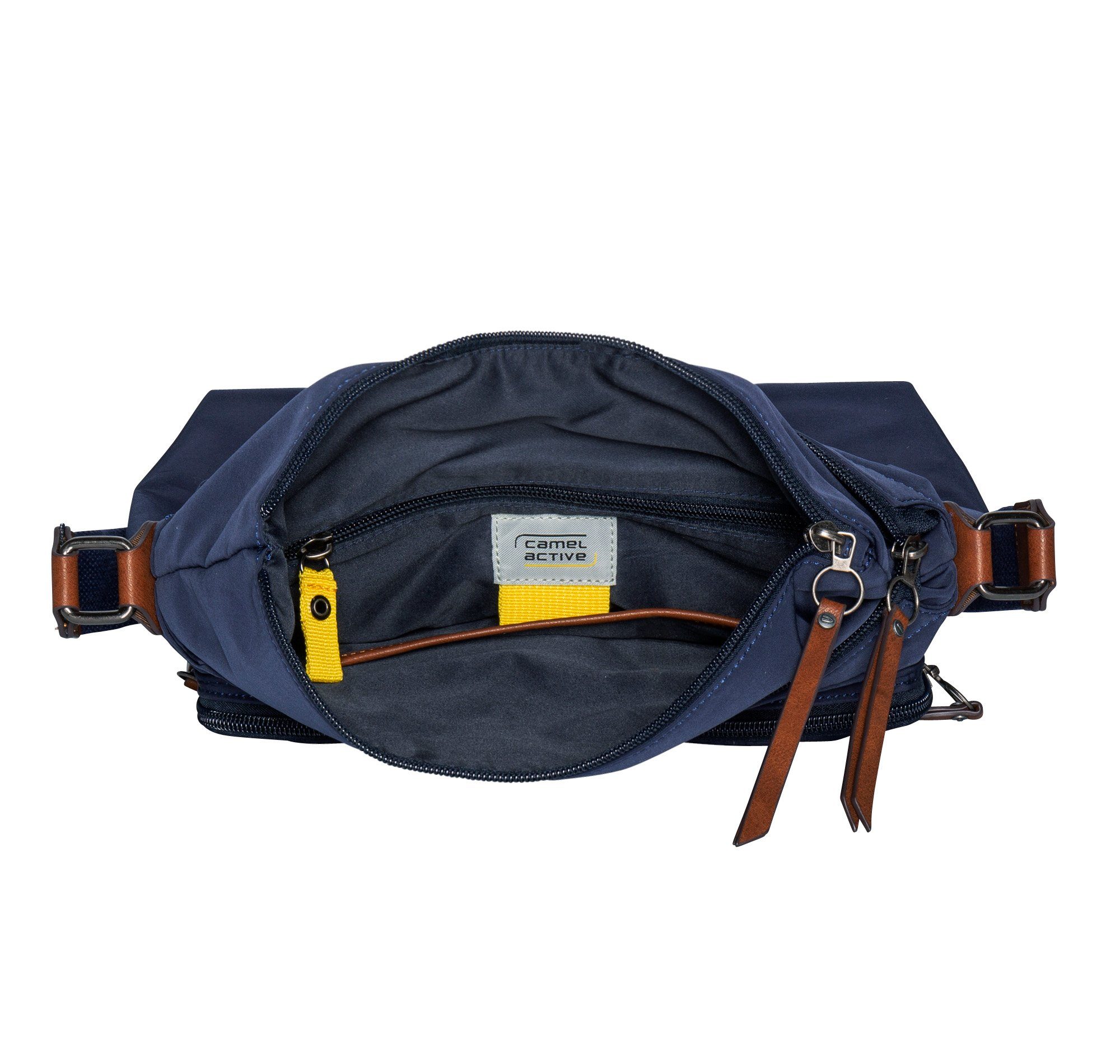 camel active Schoudertas Sky van licht robuust nylon met imitatieleer-applicaties, een blikvanger