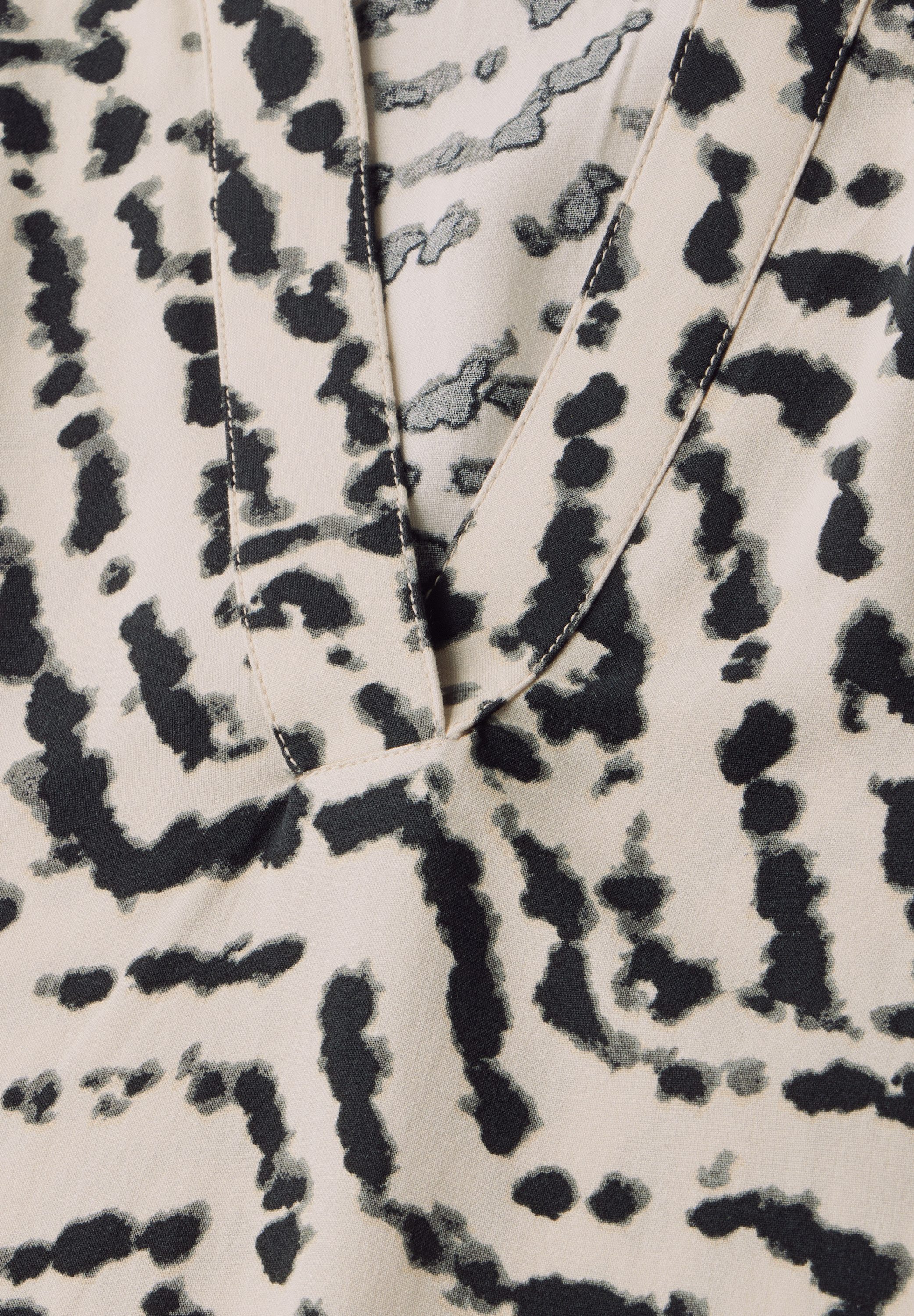 STREET ONE Blouse met korte mouwen met grafisch patroon