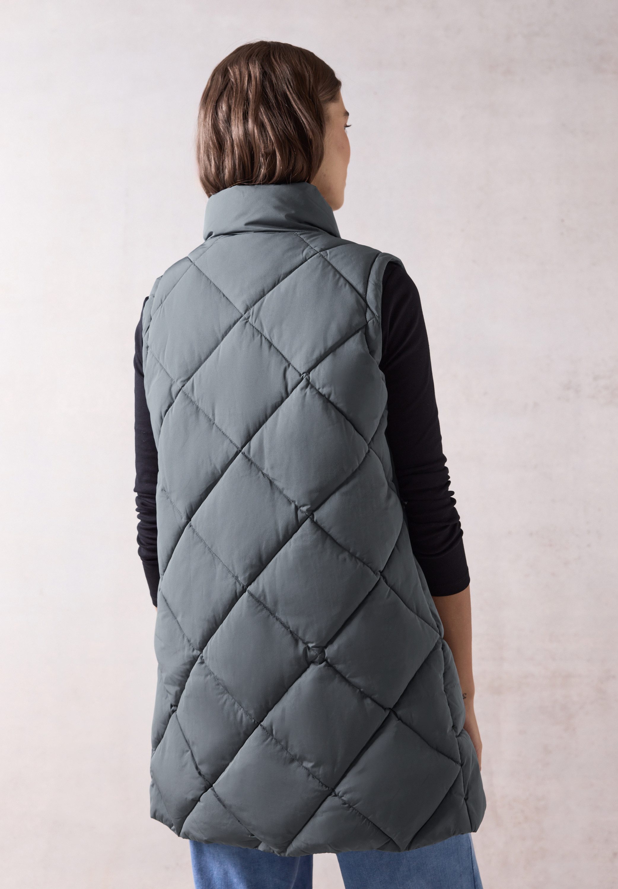 Cecil Bodywarmer met opstaande kraag