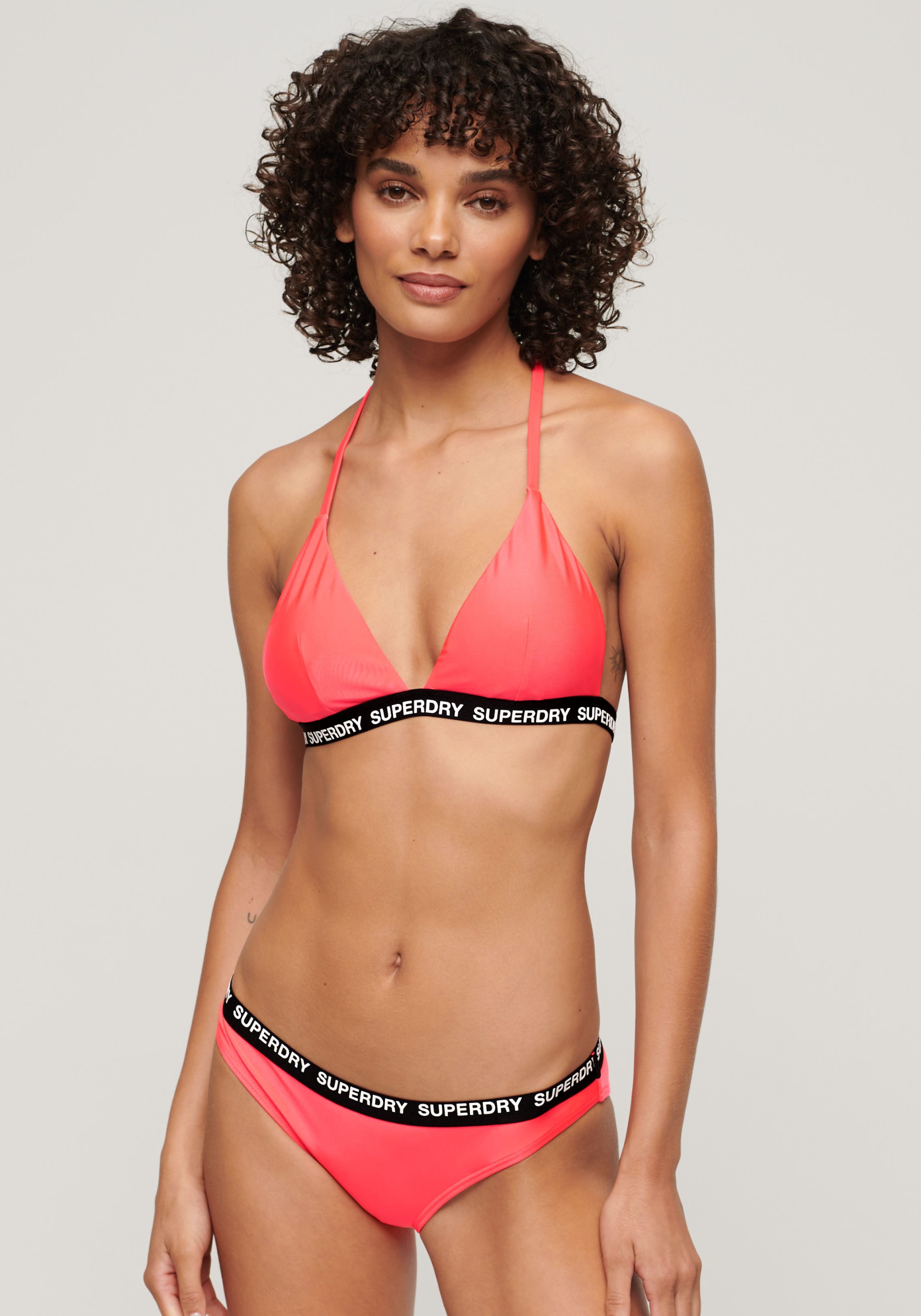 NU 20% KORTING: Superdry Triangel-bikinitop