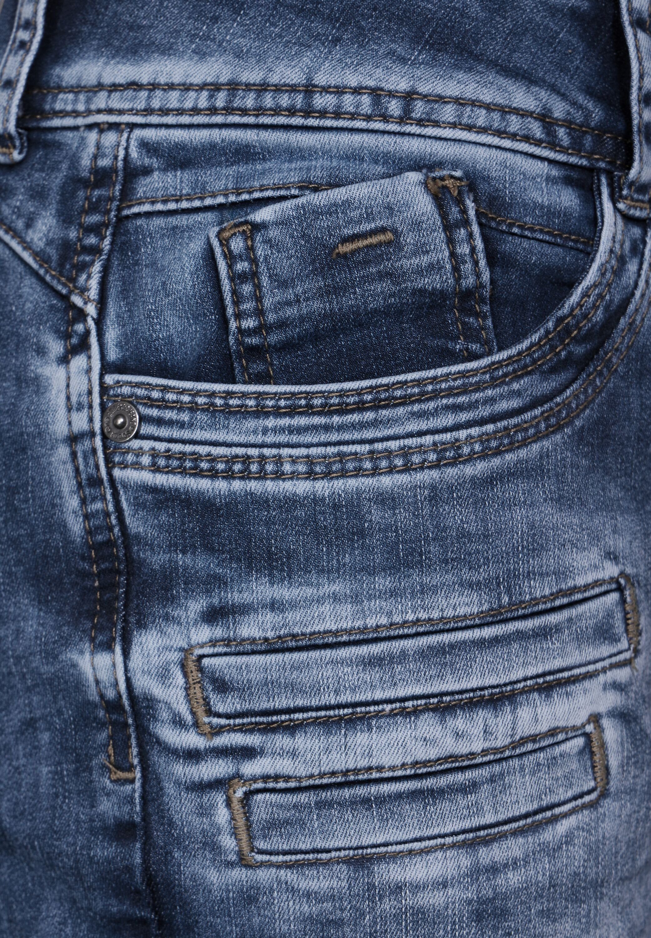 STREET ONE Slim fit jeans met decoratieve zakken voor