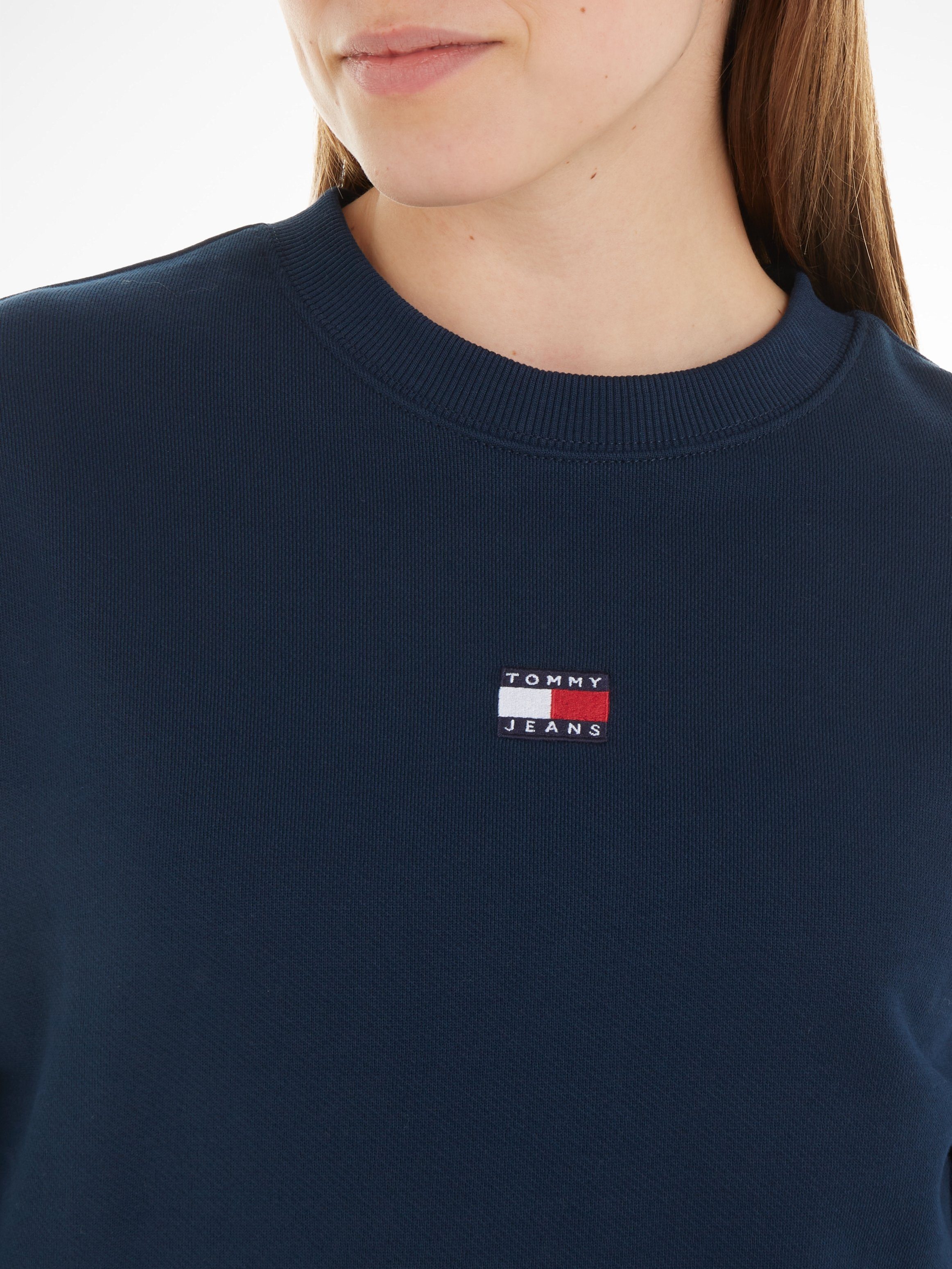 TOMMY JEANS Sweatshirt TJW BXY BADGE met drop-shoulder design en logo aan de voorkant