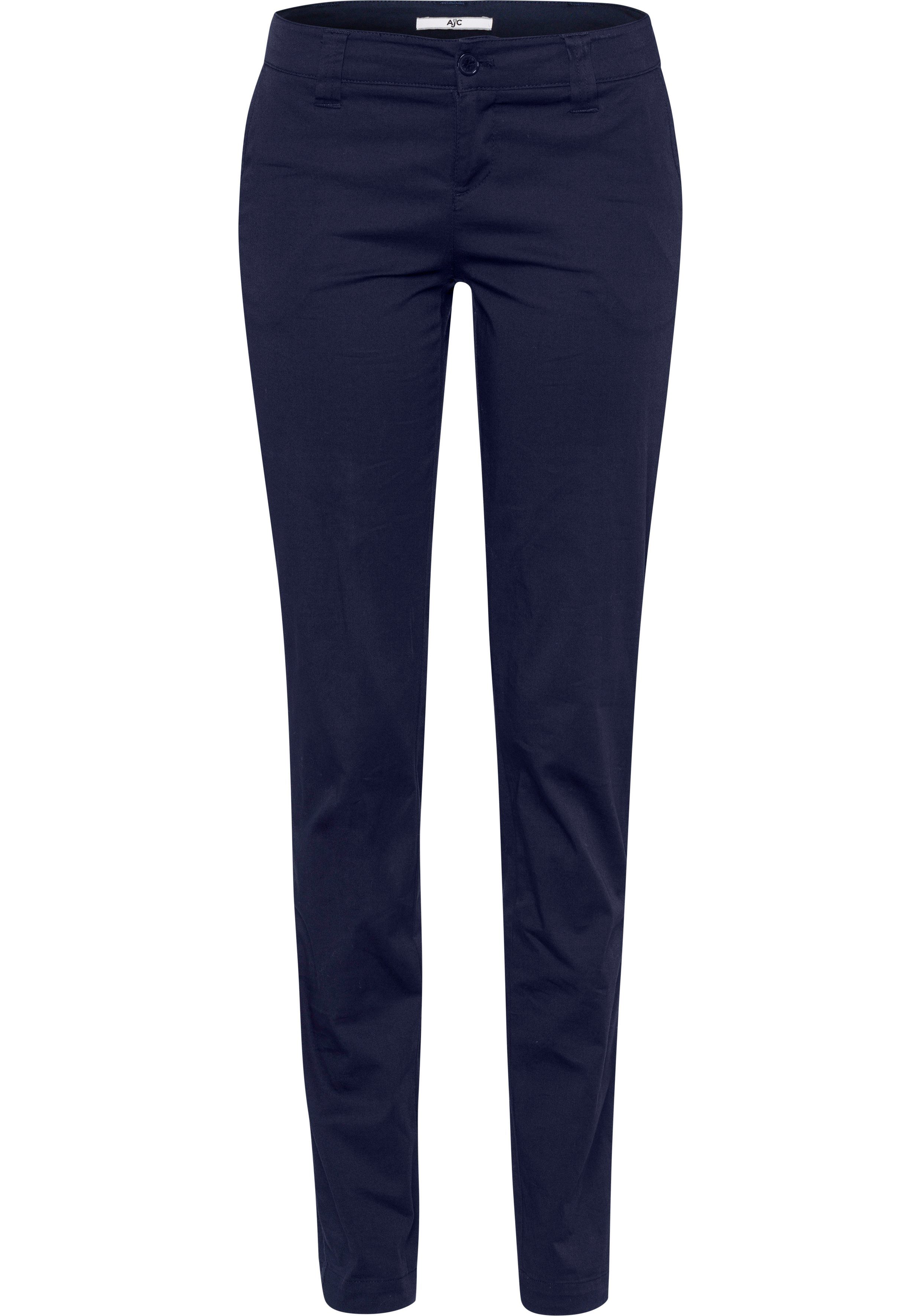 AJC Chino in een vlot model met klepzakken