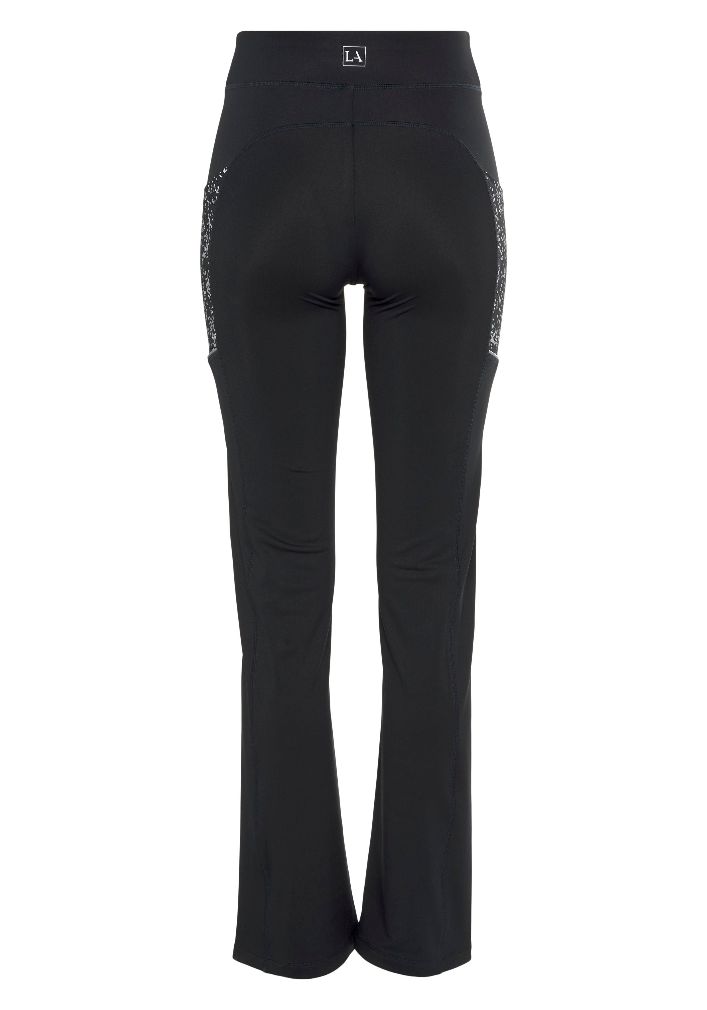 active by Lascana Functionele broek -Sportbroek met reflecterende print en telefoontas