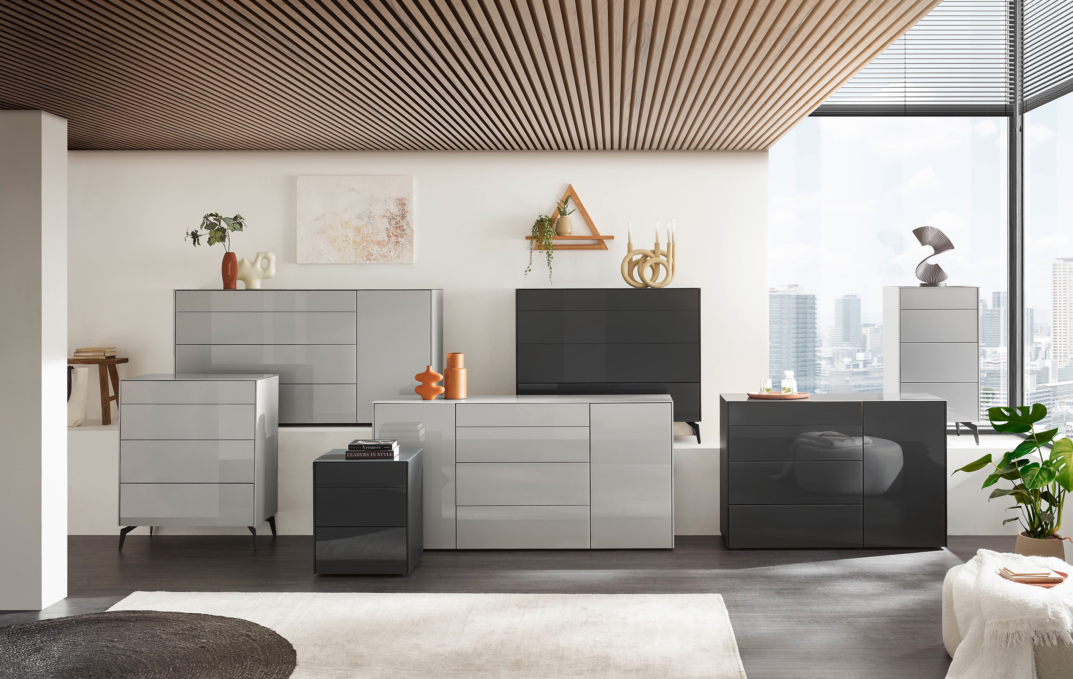 Mäusbacher Kast Imola BESTSELLER! Commode met glasfront en glazen bovenblad