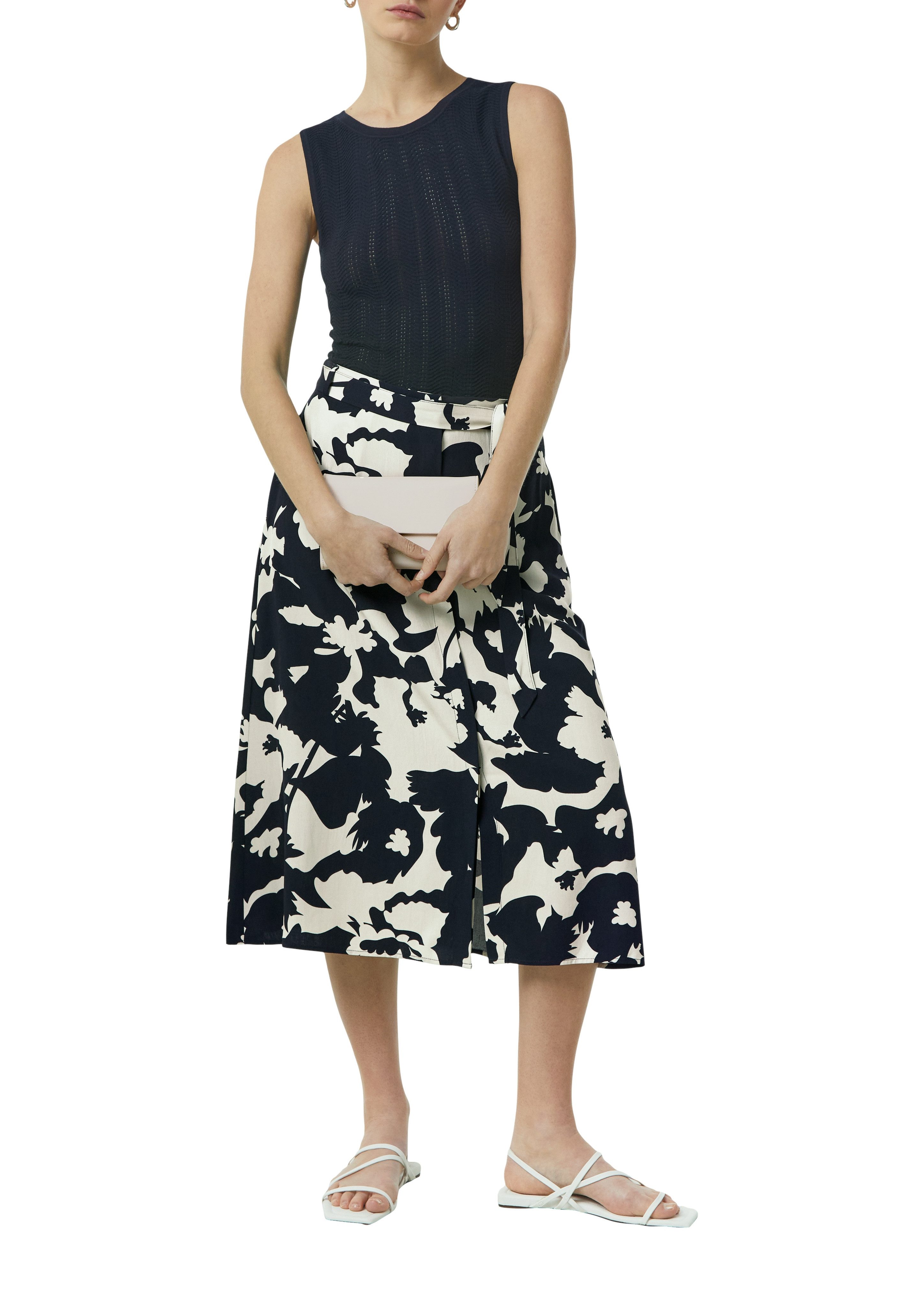 Comma Midirok met een bloemmotief