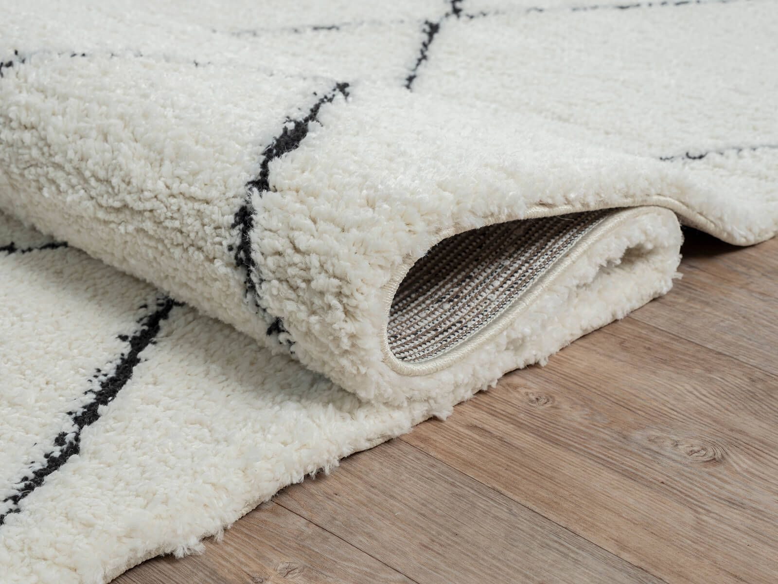 The carpet Vloerkleed Bahar Shaggy