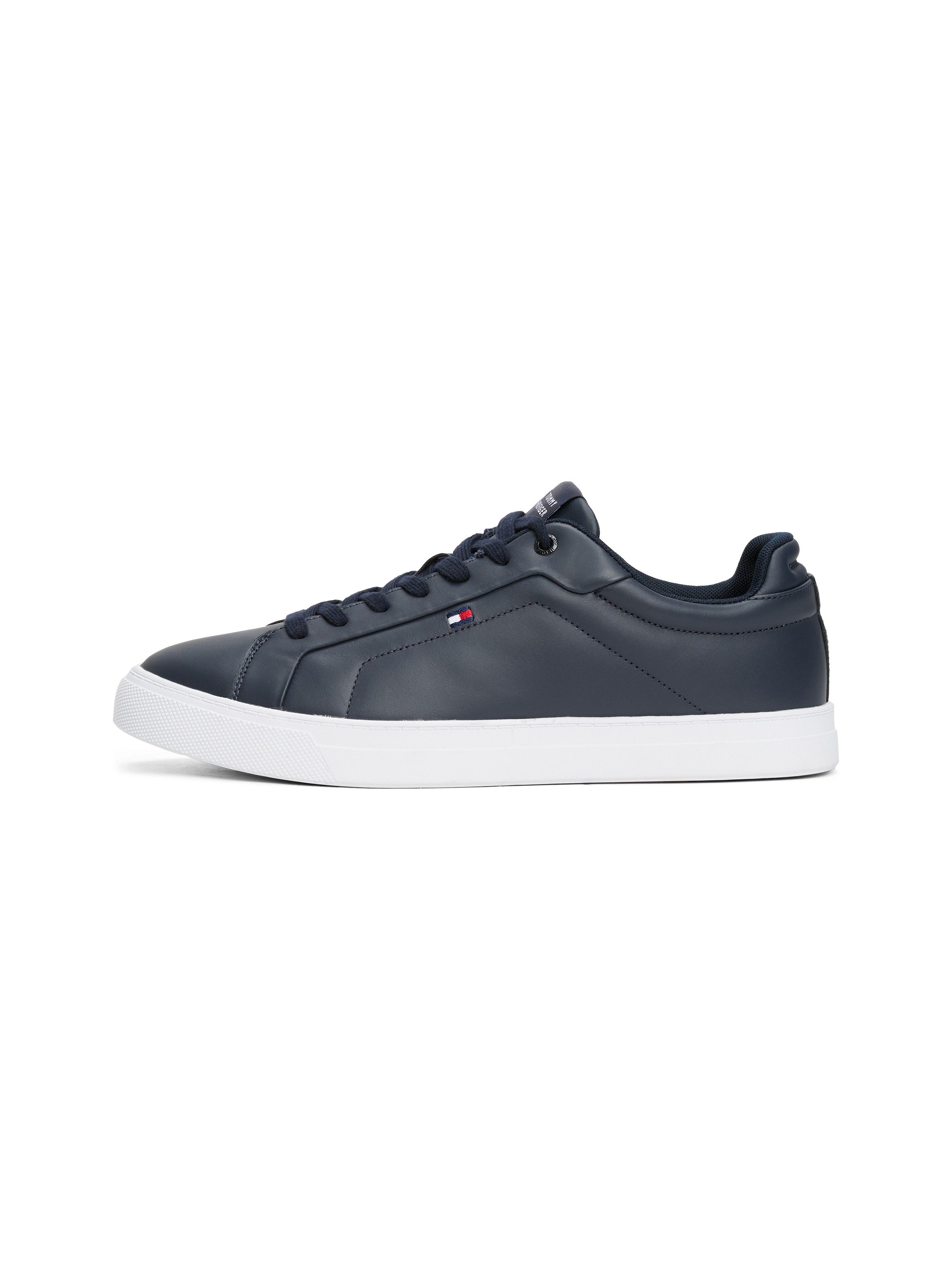 Tommy Hilfiger Sneakers ICON COURT LTH FLAG ESS vrijetijdsschoen, lage schoen, veterschoen met kleine logovlag