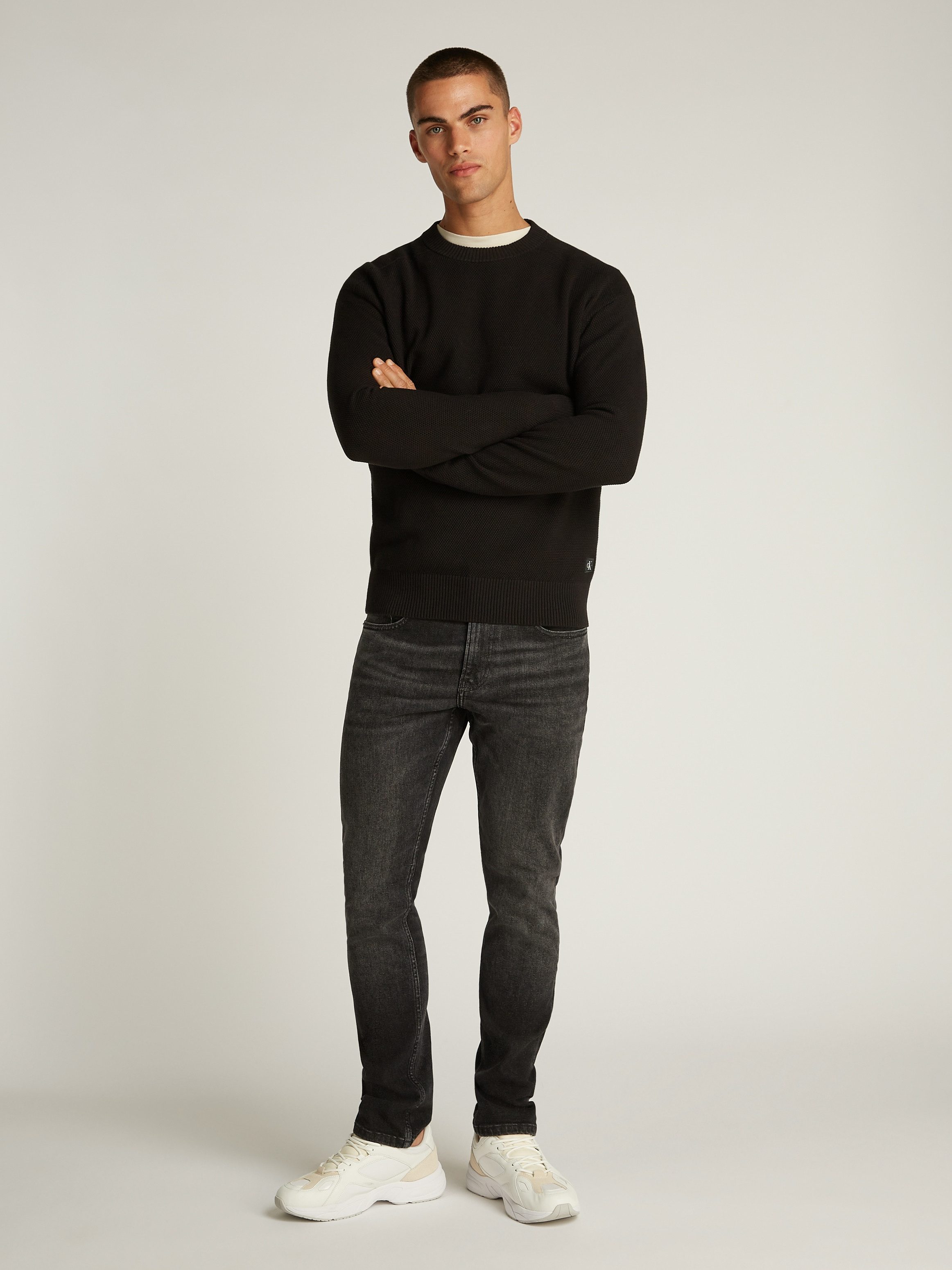 Calvin Klein Trui met ronde hals CASUAL TEXTURE SWEATER Logoborduring, ronde hals