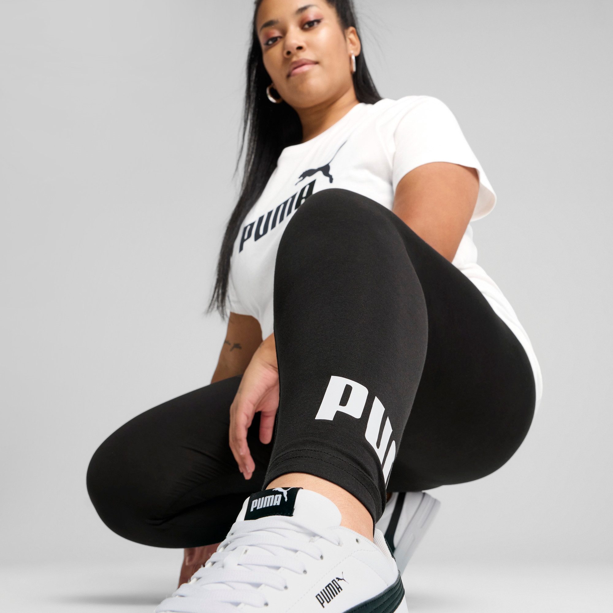 PUMA Legging ESS NO. 1 LOGO LEGGINGS aangename katoenmix, voor fitness, sport en vrije tijd
