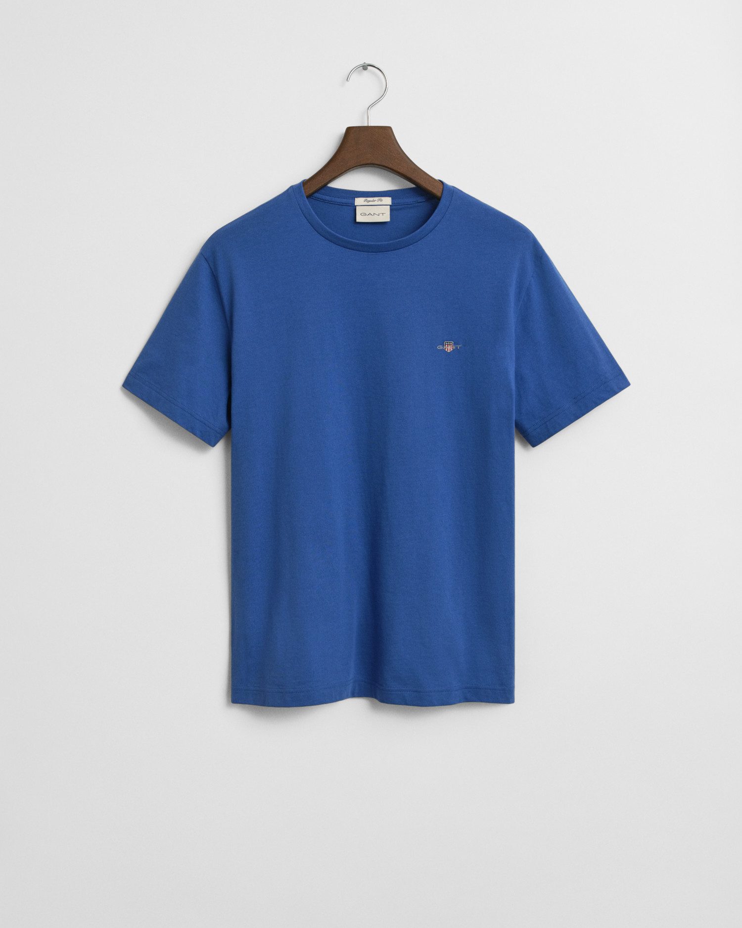 Gant T-shirt REG SHIELD SS T-SHIRT met logoborduursel op borsthoogte