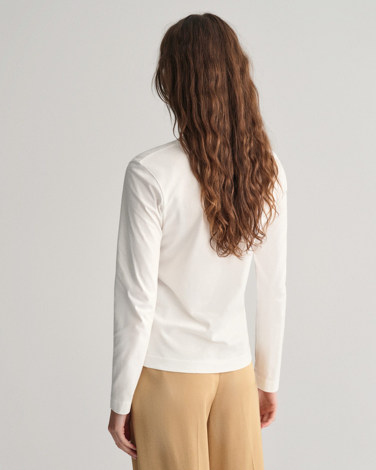 Gant Shirt met lange mouwen REG SHIELD LS T-SHIRT klein logoborduursel op borsthoogte