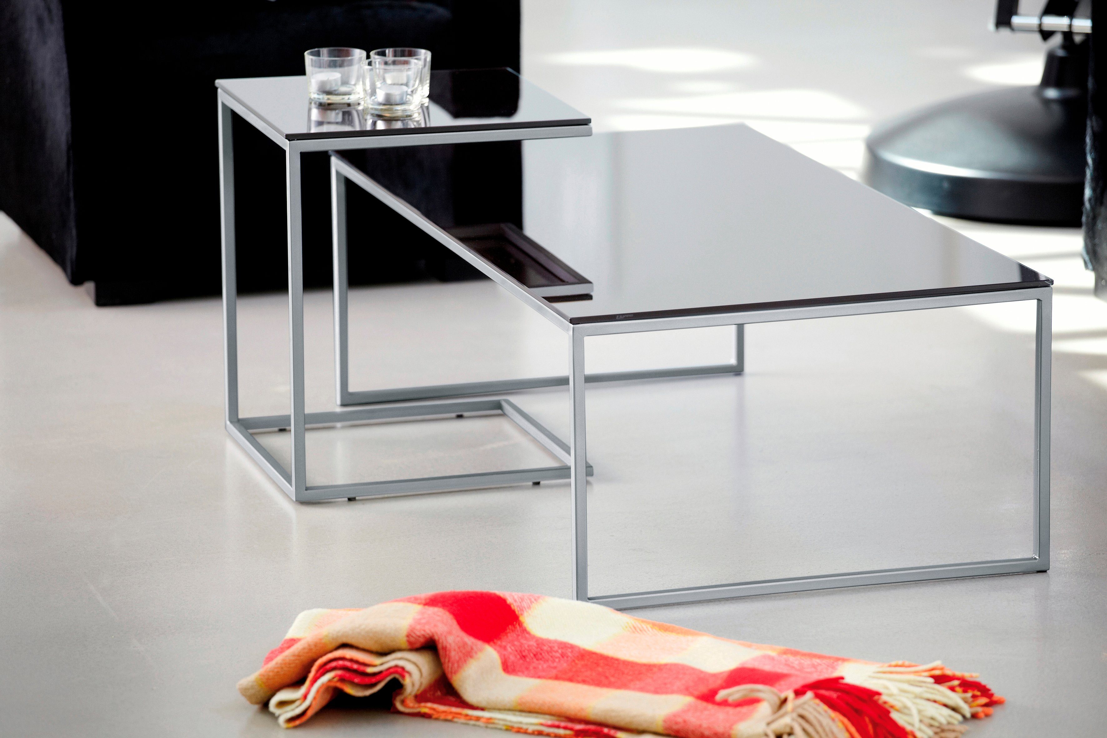 Salontafel Classico met metalen sleevoet, in 2 kleuren, afm. (bxdxh): 60x60x36 cm