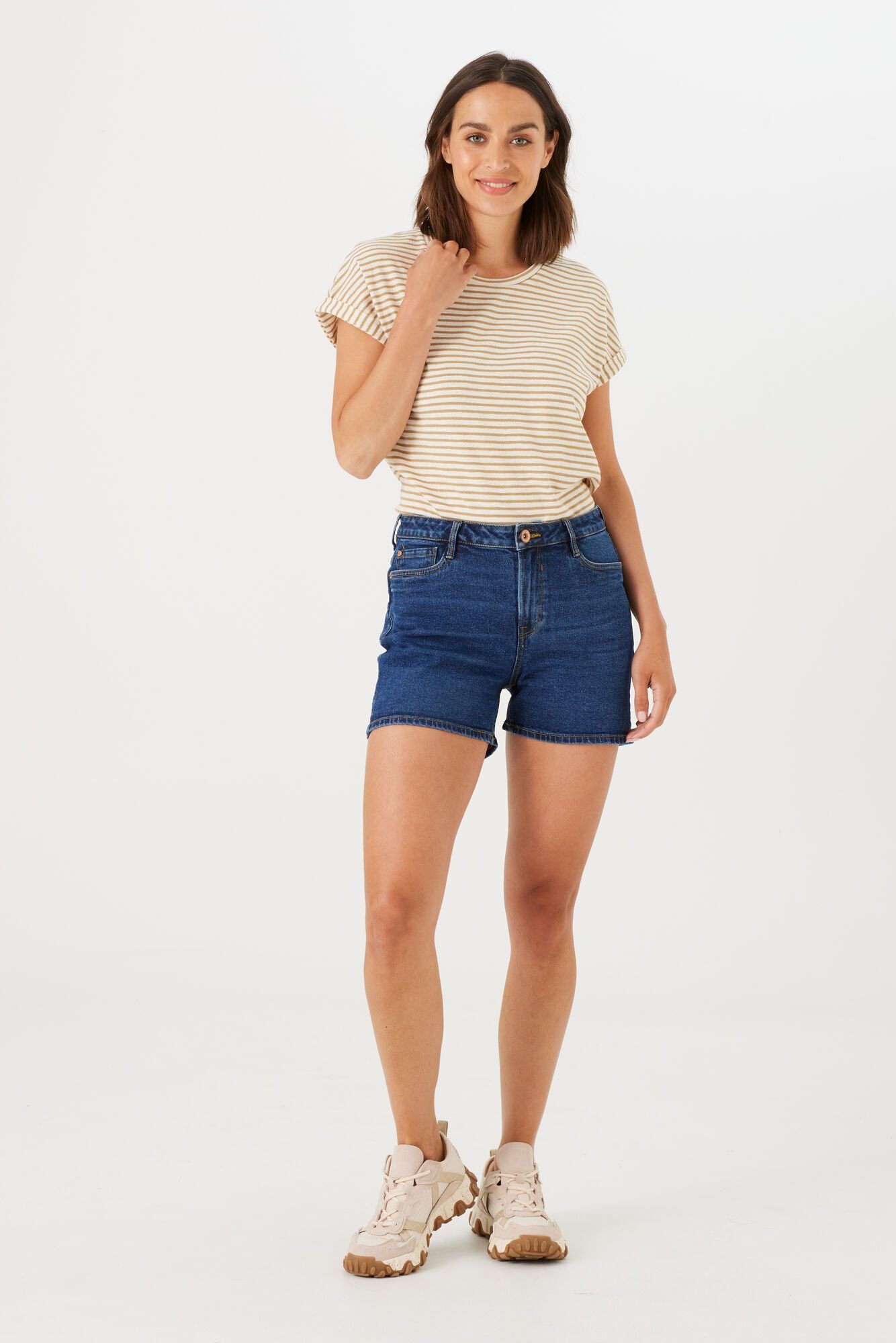 Garcia Bermuda Celia-slim fit In lichte used-look