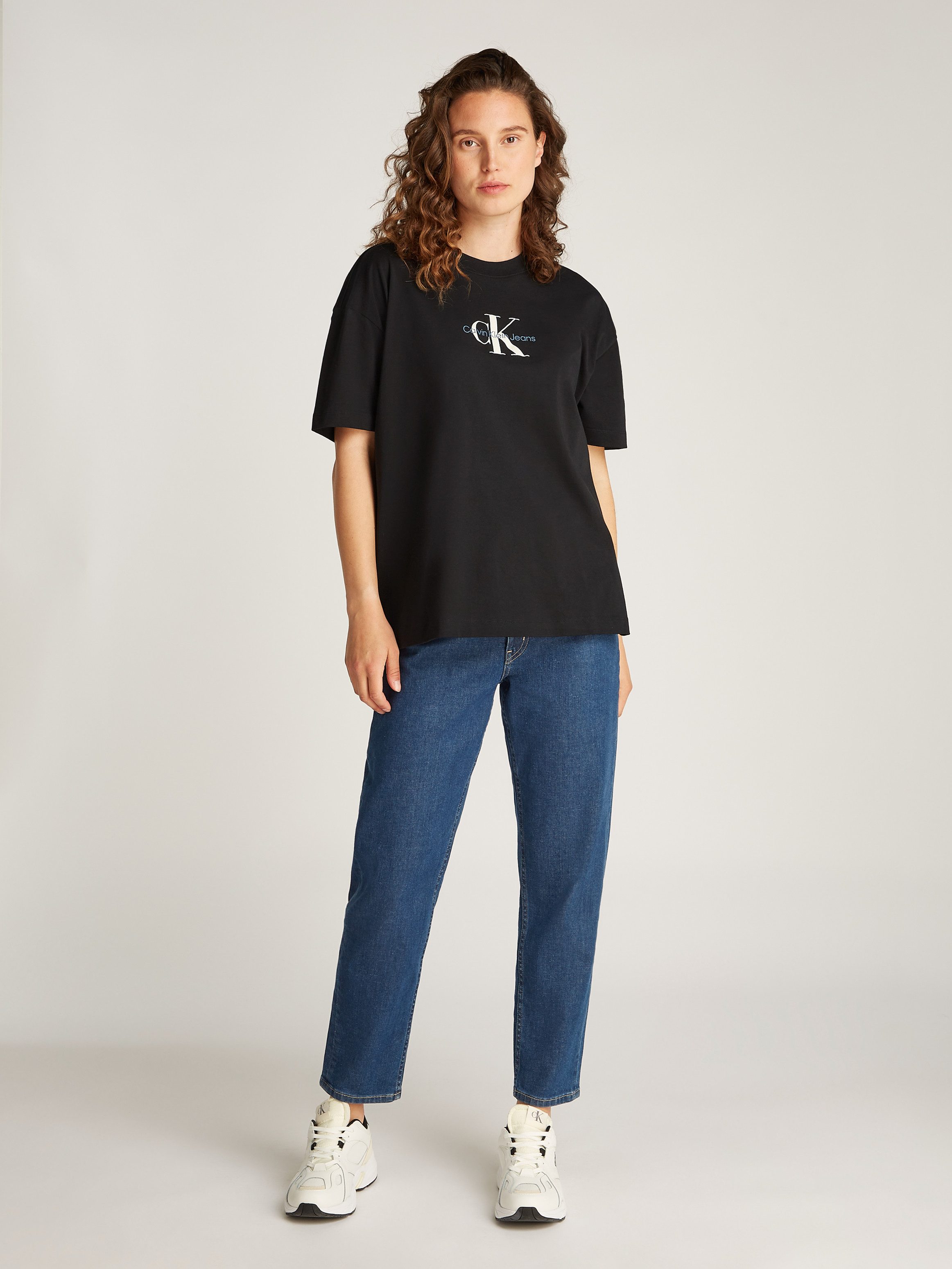 Calvin Klein T-shirt TEXTURED MONOLOGO BOYFRIEND TEE
