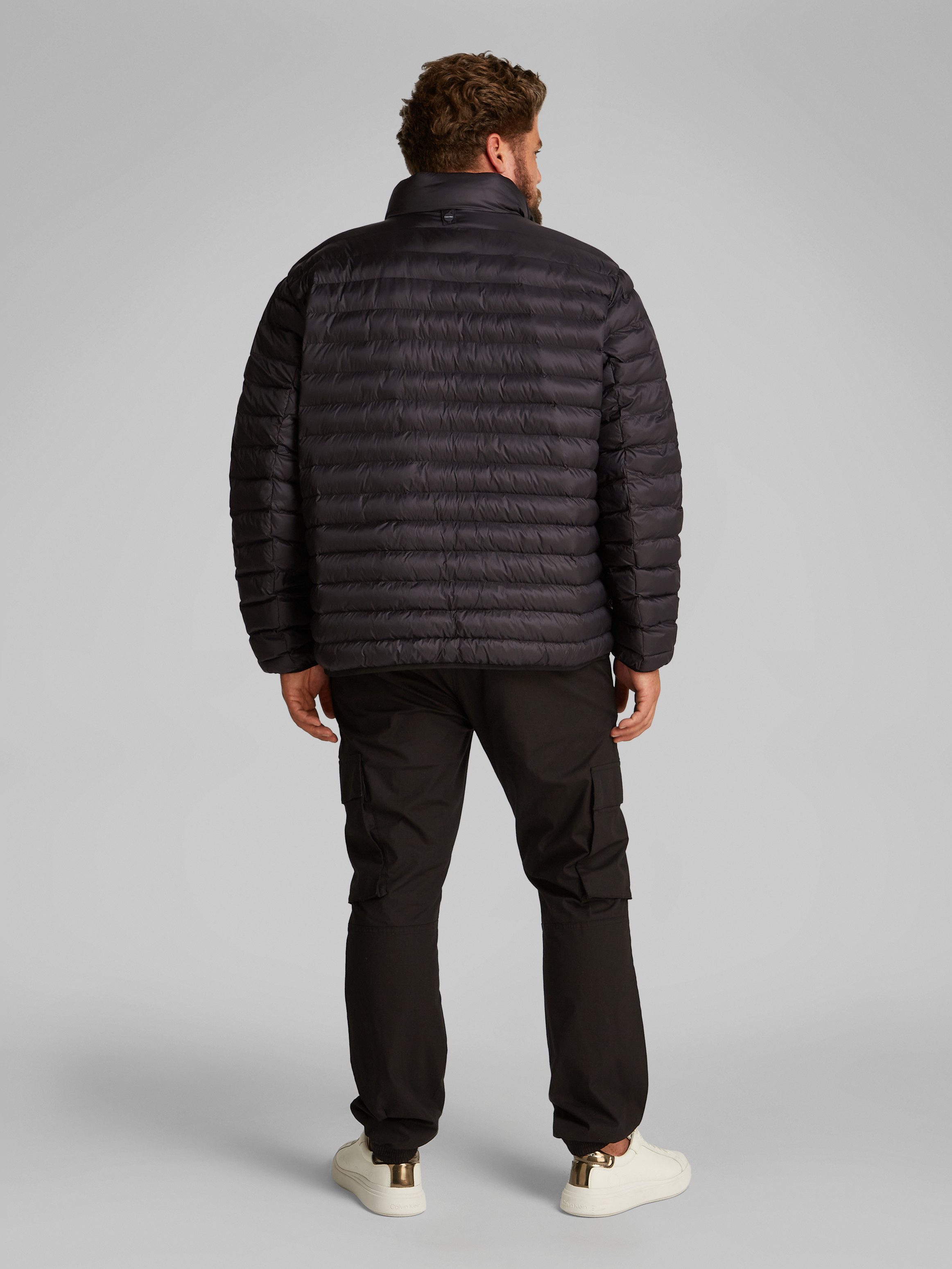 Calvin Klein Gewatteerde jas BT_LW QUILT JACKET in grote maten met logopatch