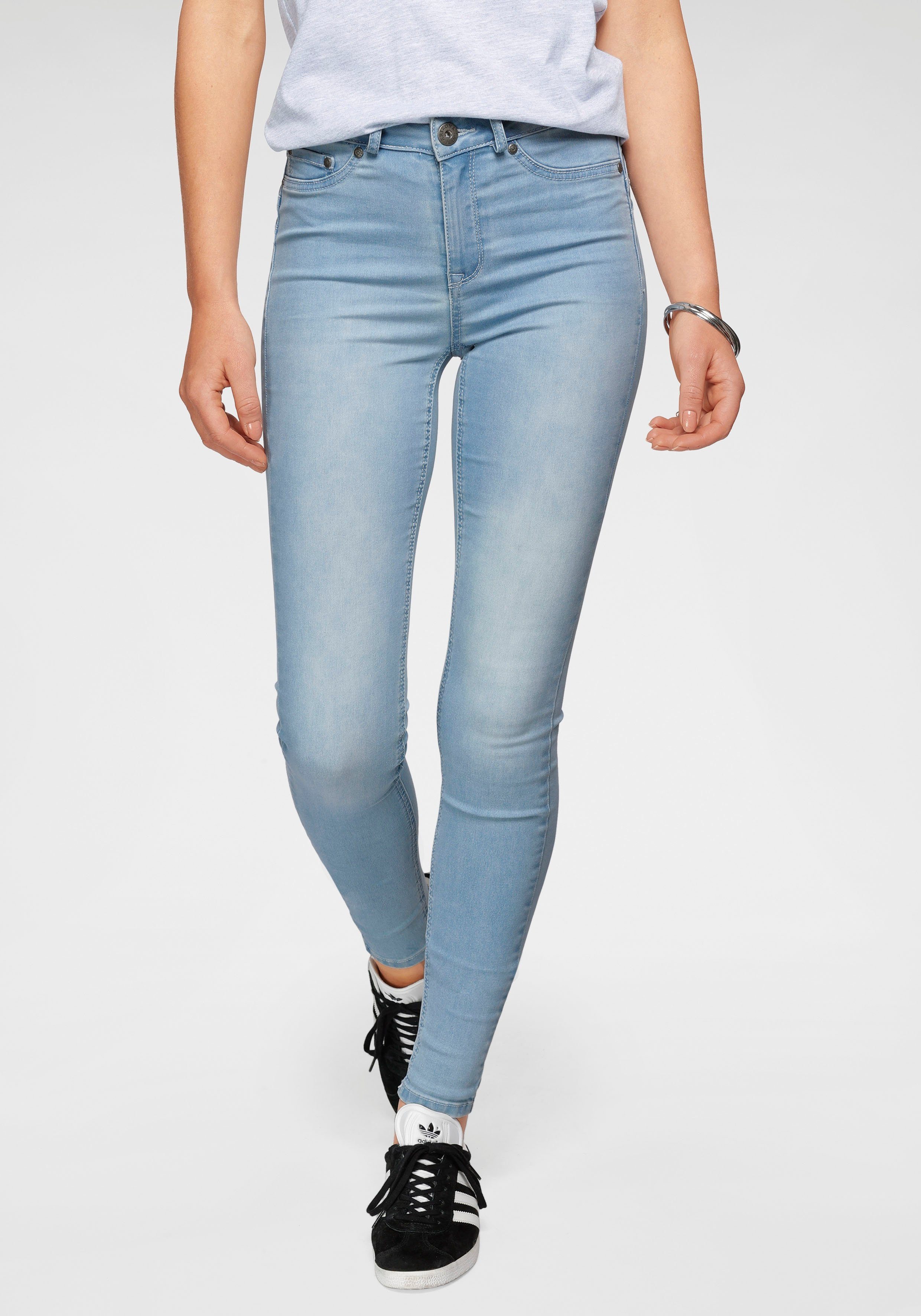 Arizona Skinny fit jeans Ultra Stretch skinny-fit, geaccentueerde taille, shaping-effect, high waist