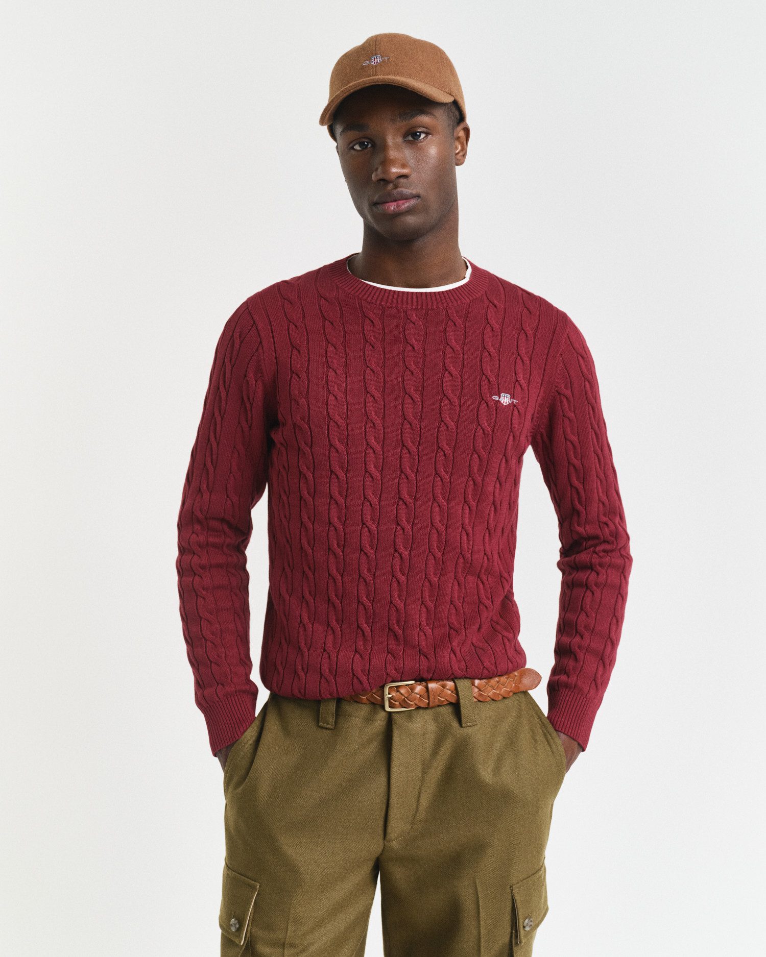 Gant Gebreide trui COTTON CABLE C-NECK met wapen-logo borduurwerk op de borst