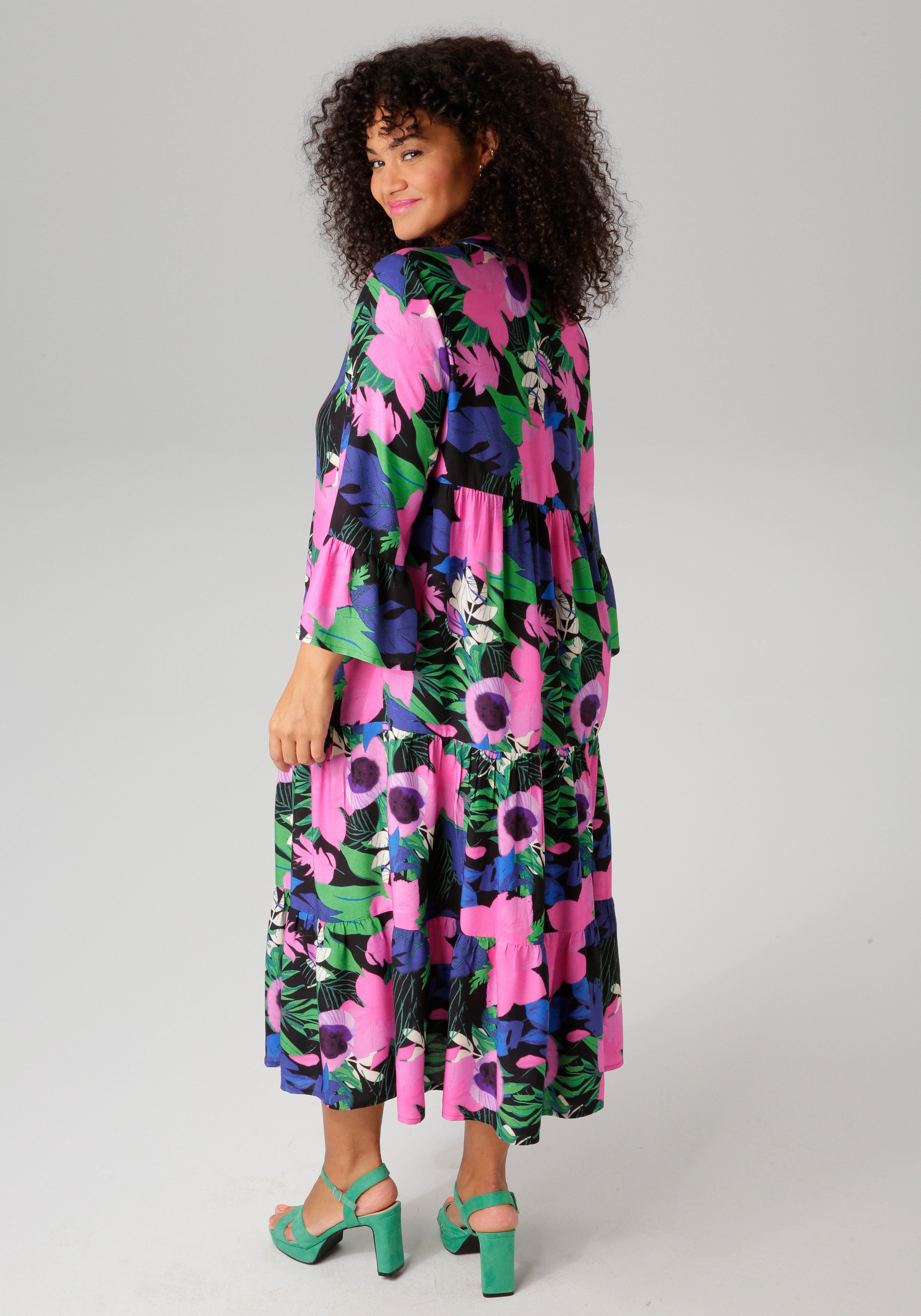 Aniston PLUS Midi-jurk met kleurrijke, grootschalige bloemenprint - nieuwe collectie