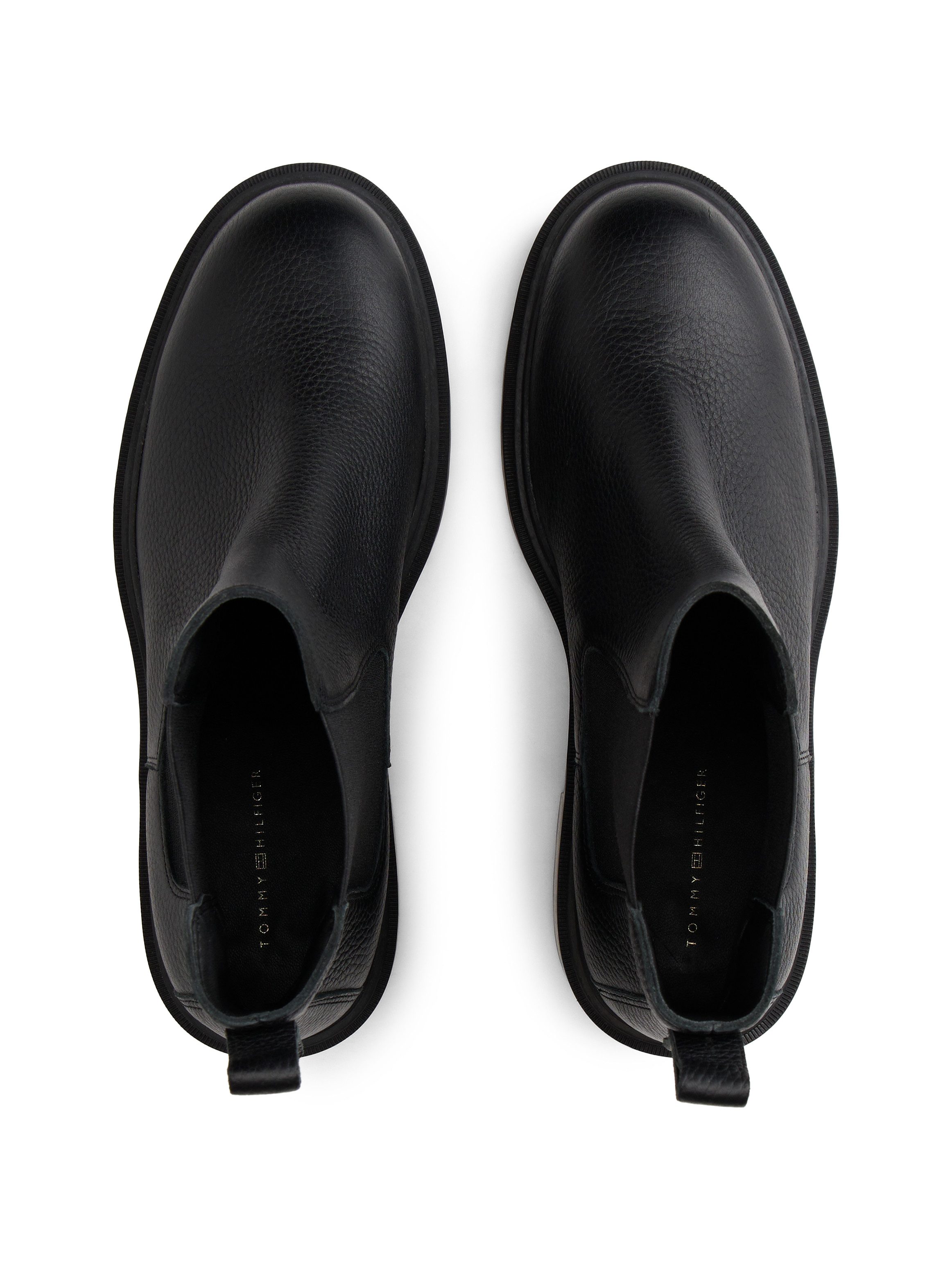 Tommy Hilfiger Chelsea-boots TH LEATHER CHELSEA CLEATED HEEL , blokhak, enkellaarsje met klein logo-embleem