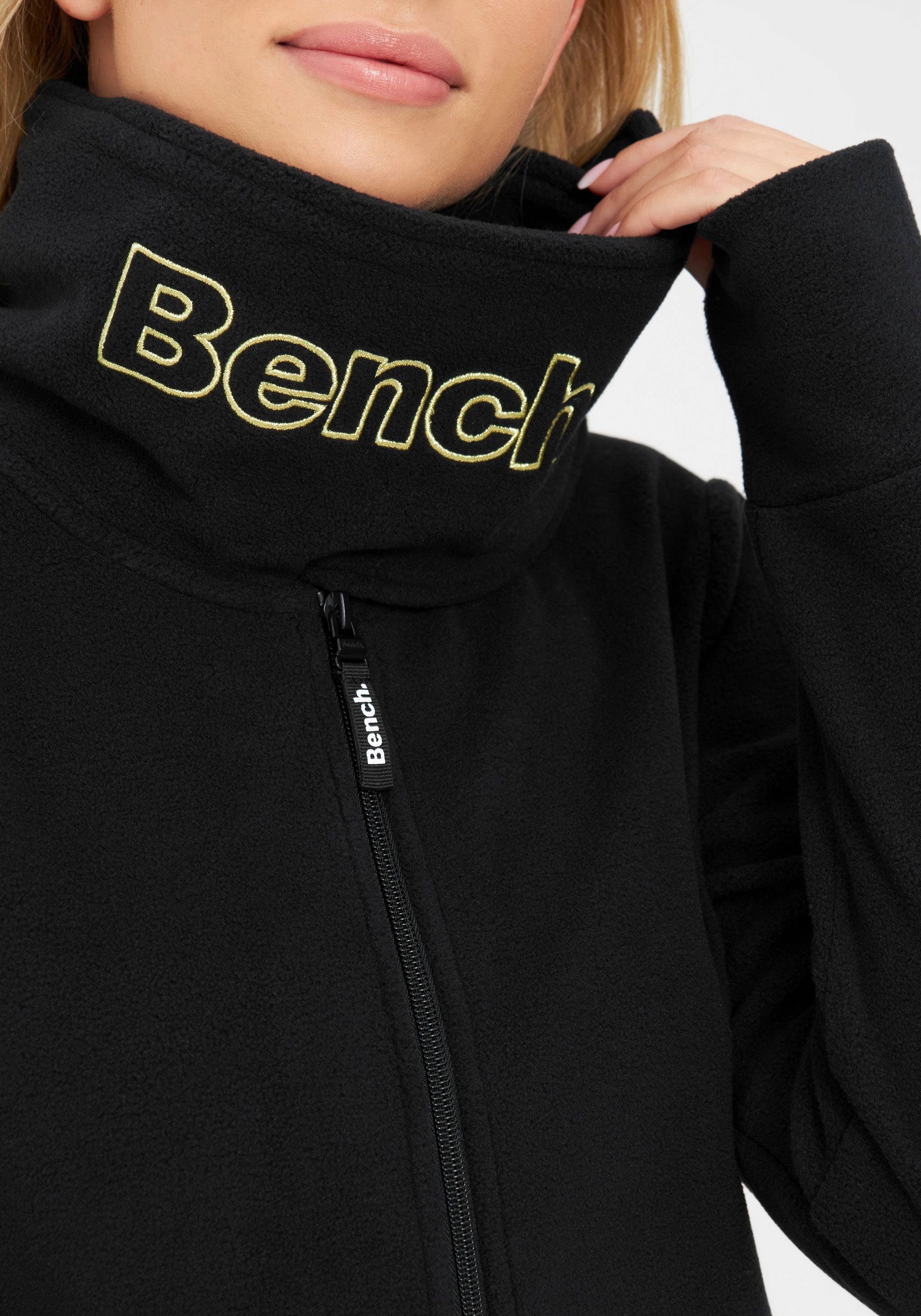Bench. Fleecejack FUNNEL met glitter borduurwerk