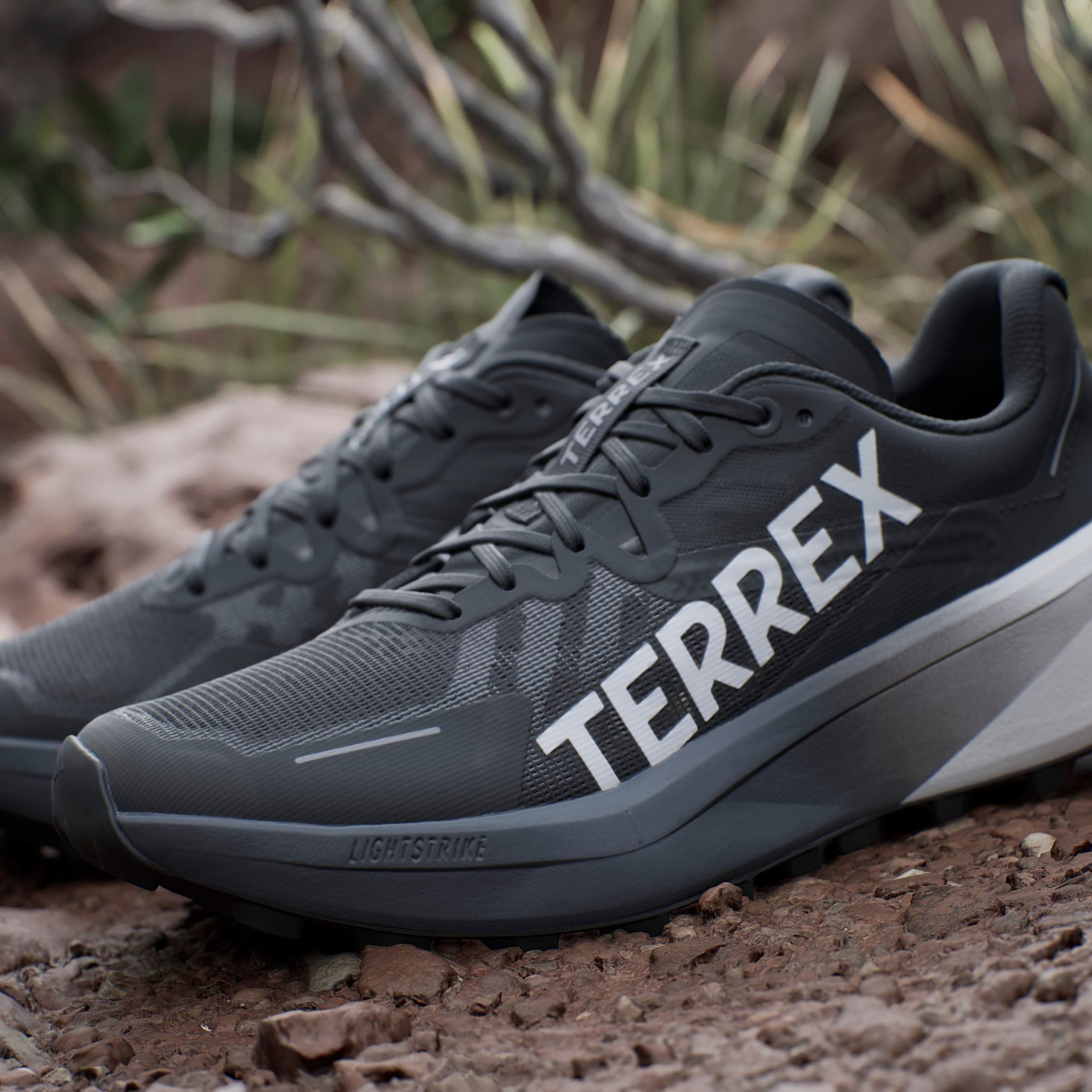 adidas TERREX Trailrunningschoenen TERREX AGRAVIC 3 TRAILRUNNING
