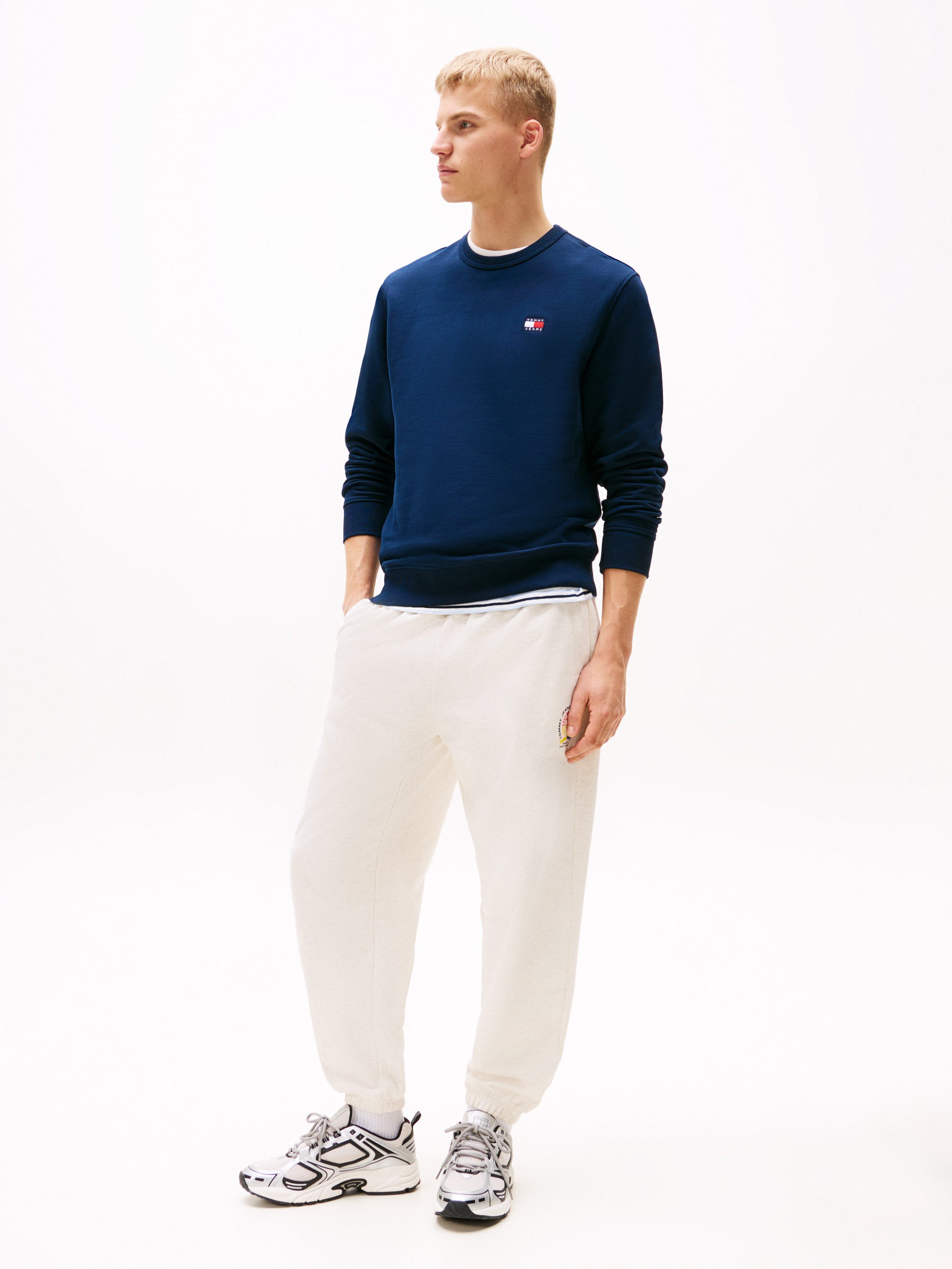 TOMMY JEANS Sweatshirt TJM REG BADGE CREW EXT
