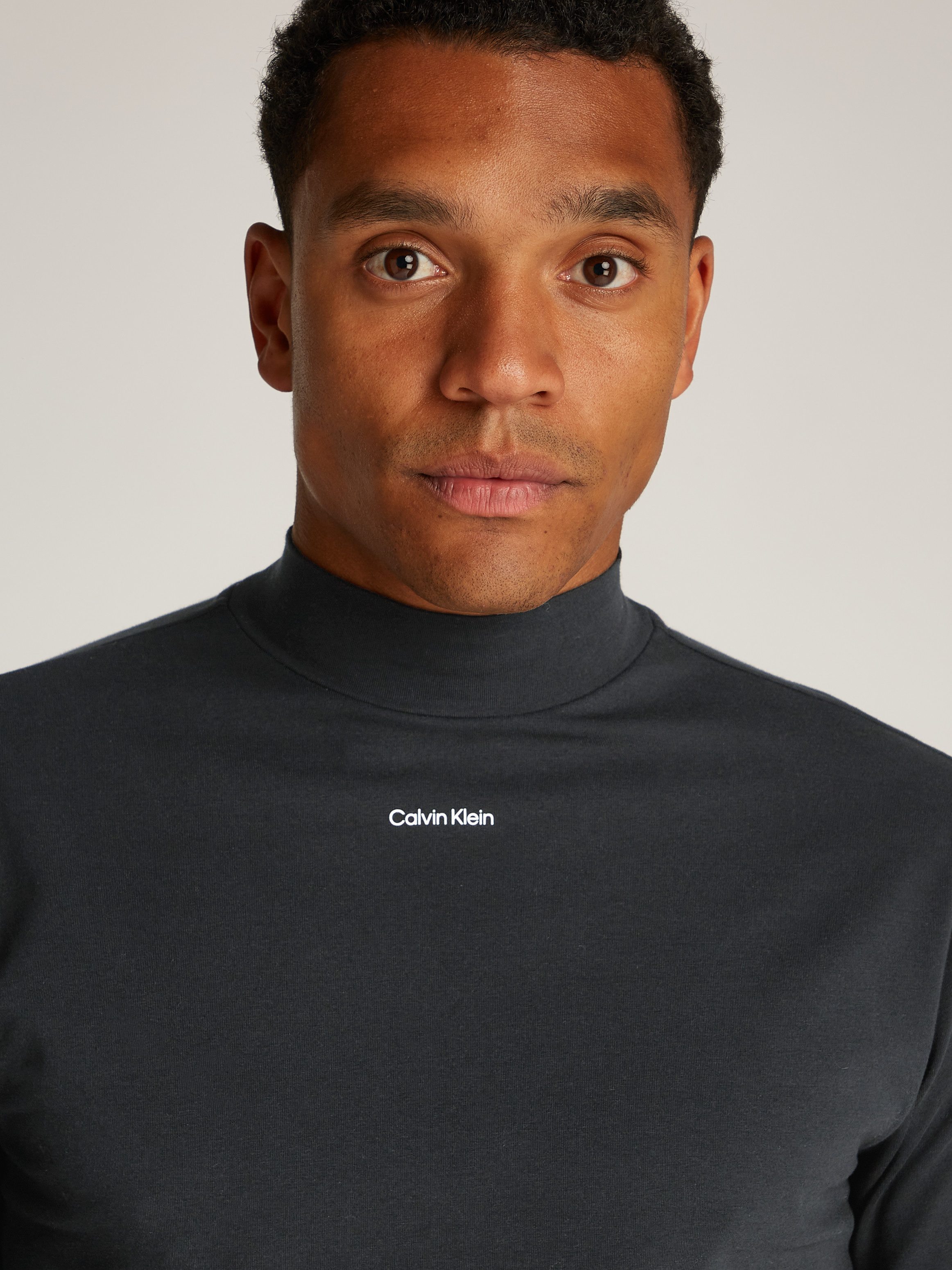 Calvin Klein Shirt met staande kraag NANO LOGO LS MOCK T-SHIRT
