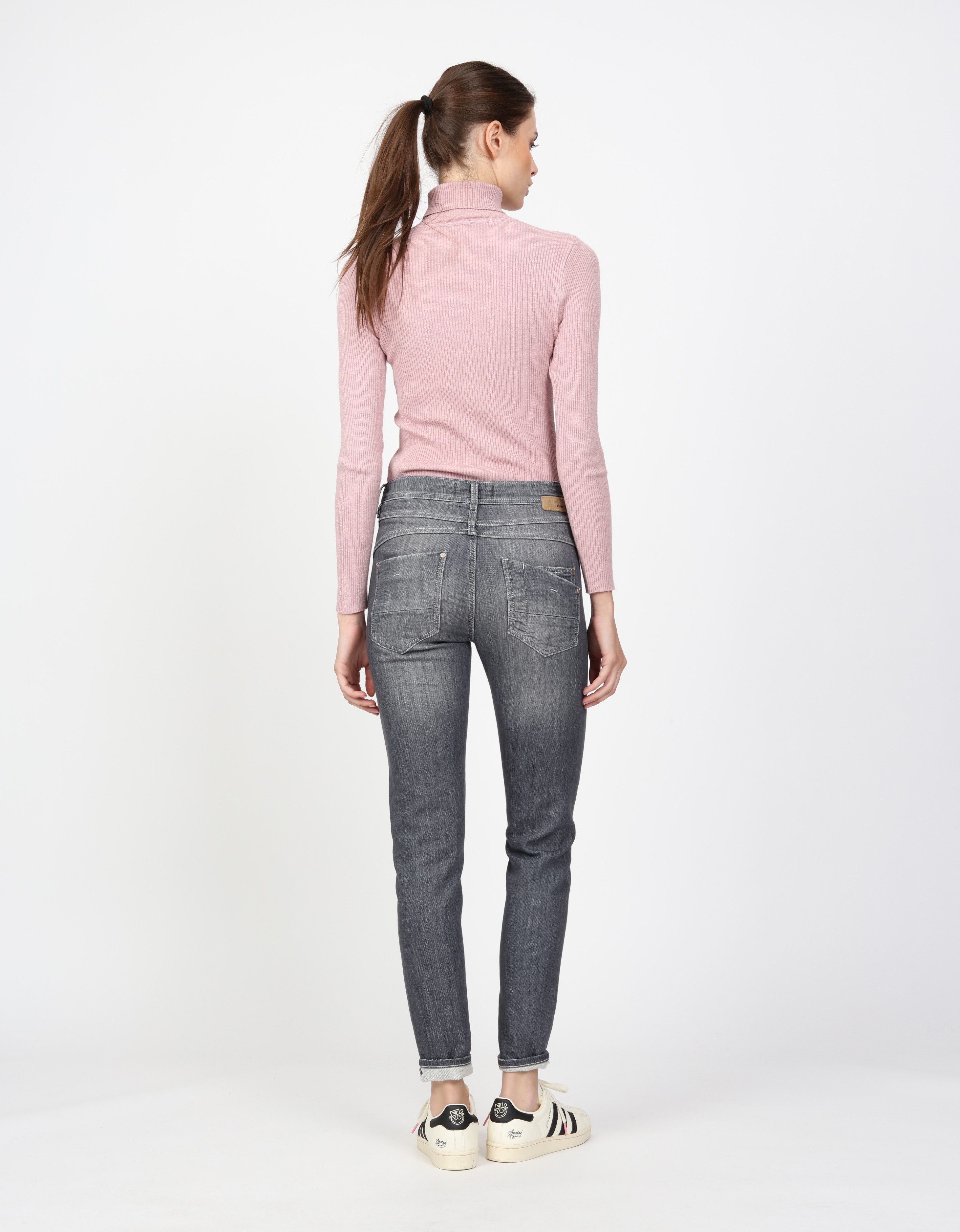 GANG Relax fit jeans 94AMELIE met used-effecten