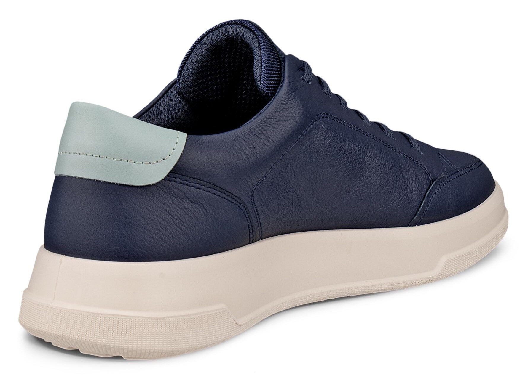 Ecco Sneakers