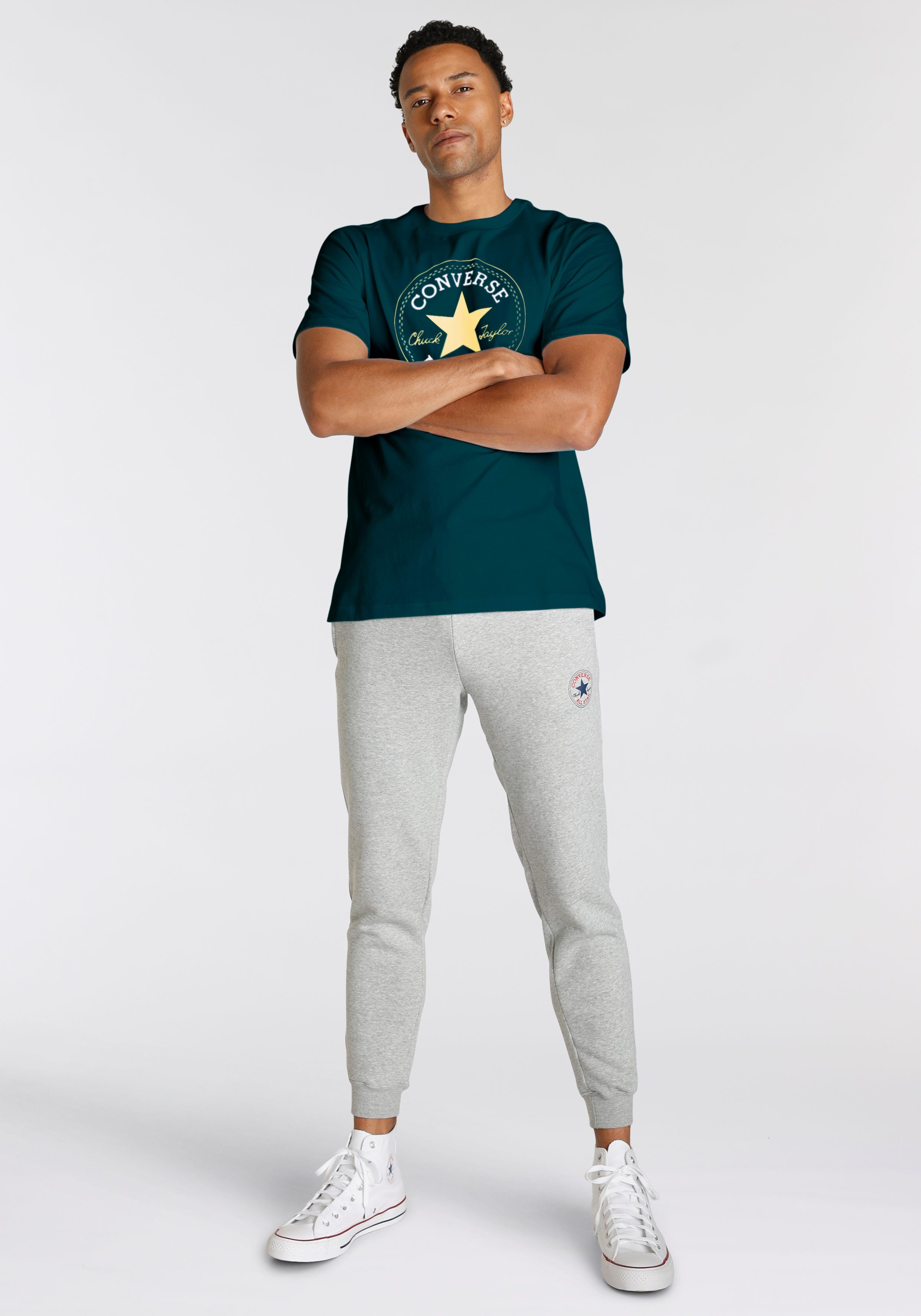 Converse T-shirt UNISEX CONVERSE GO-TO ALL STAR PATCH LOGO STANDARD FIT T-SHIRT (1-delig)