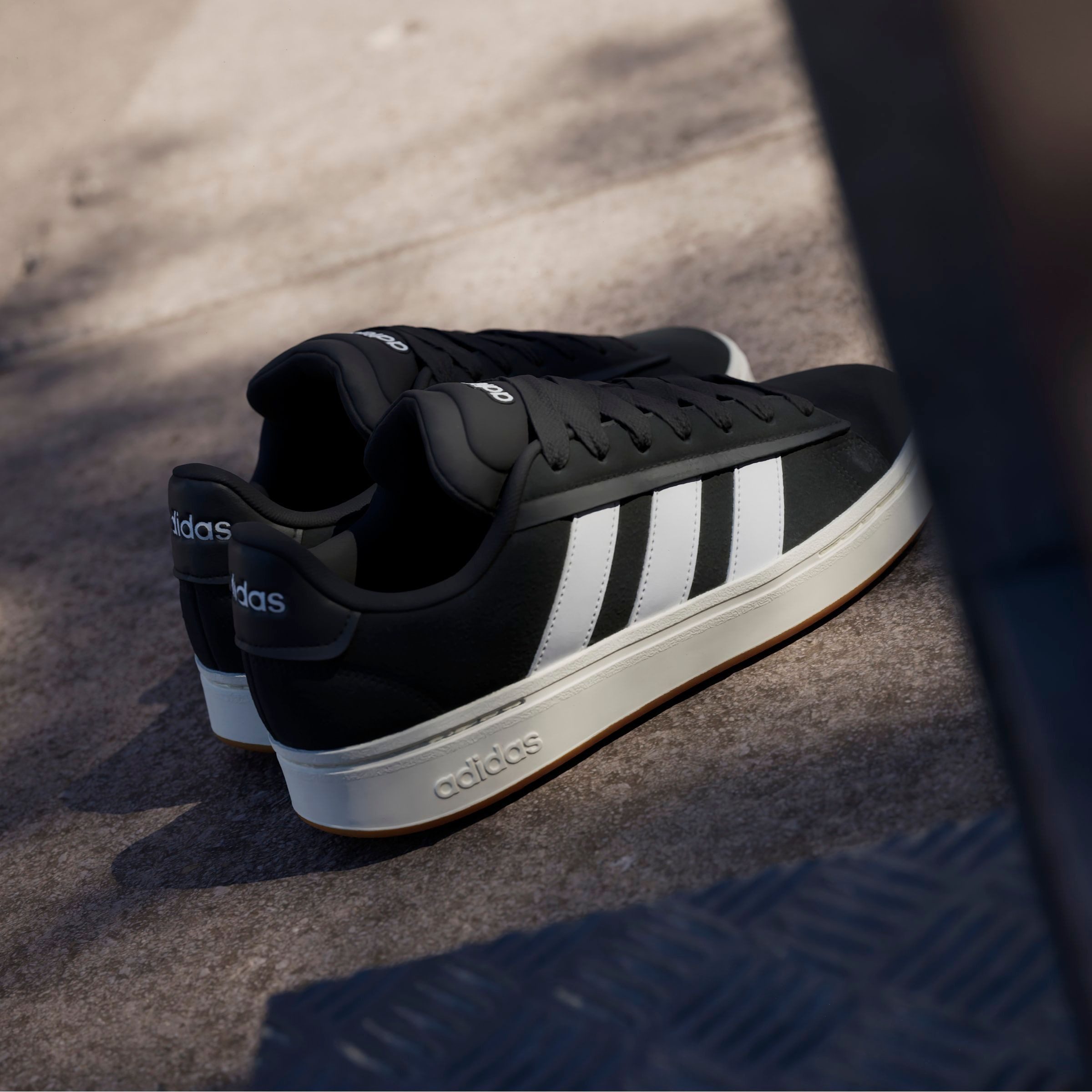 adidas Sportswear Sneakers GRAND COURT ALPHA Design geïnspireerd door de adidas Campus 00