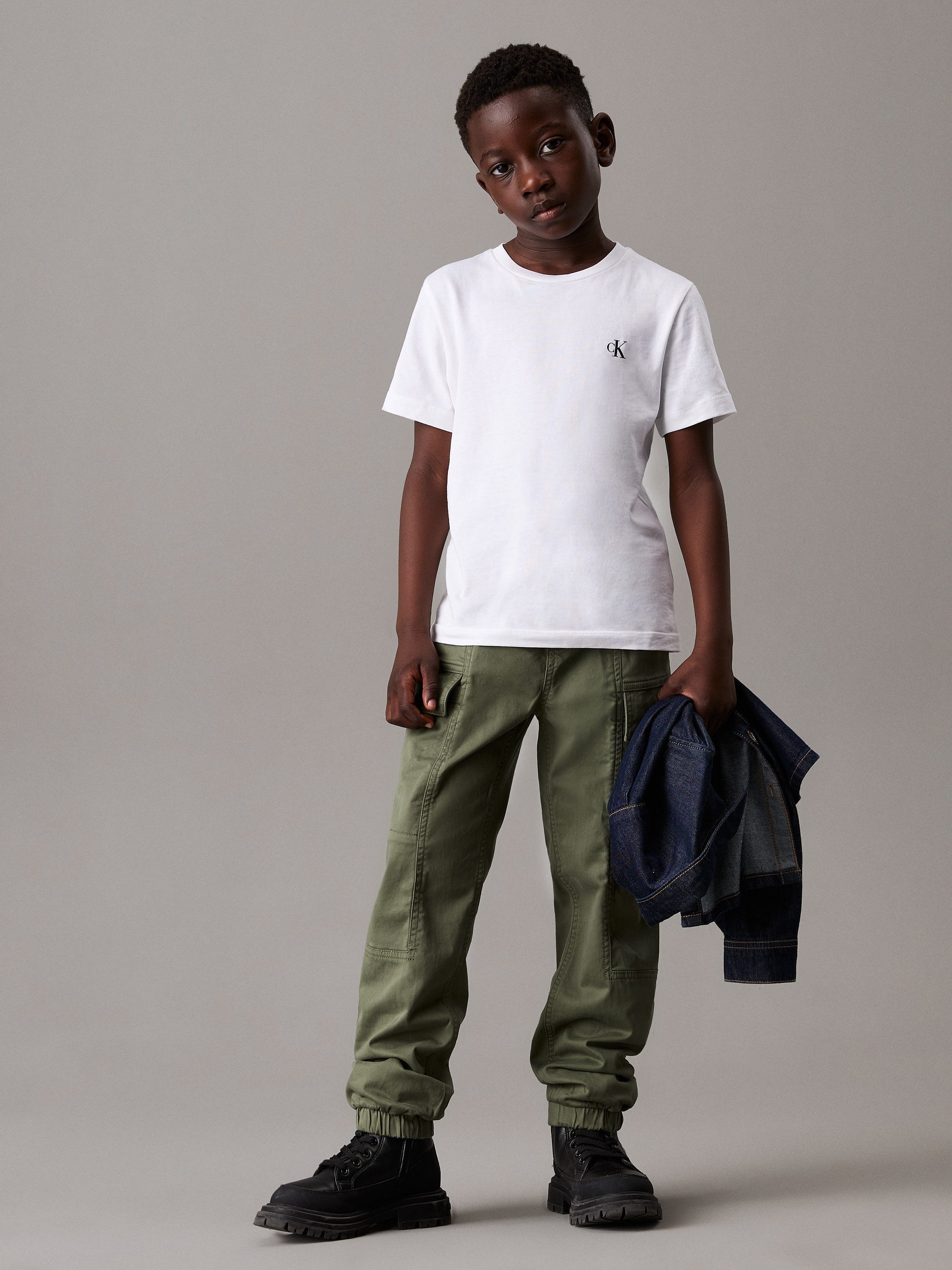 Calvin Klein Sweatbroek ESSENTIAL WOVEN CARGO PANTS voor kinderen tot 16 jaar met logo-print