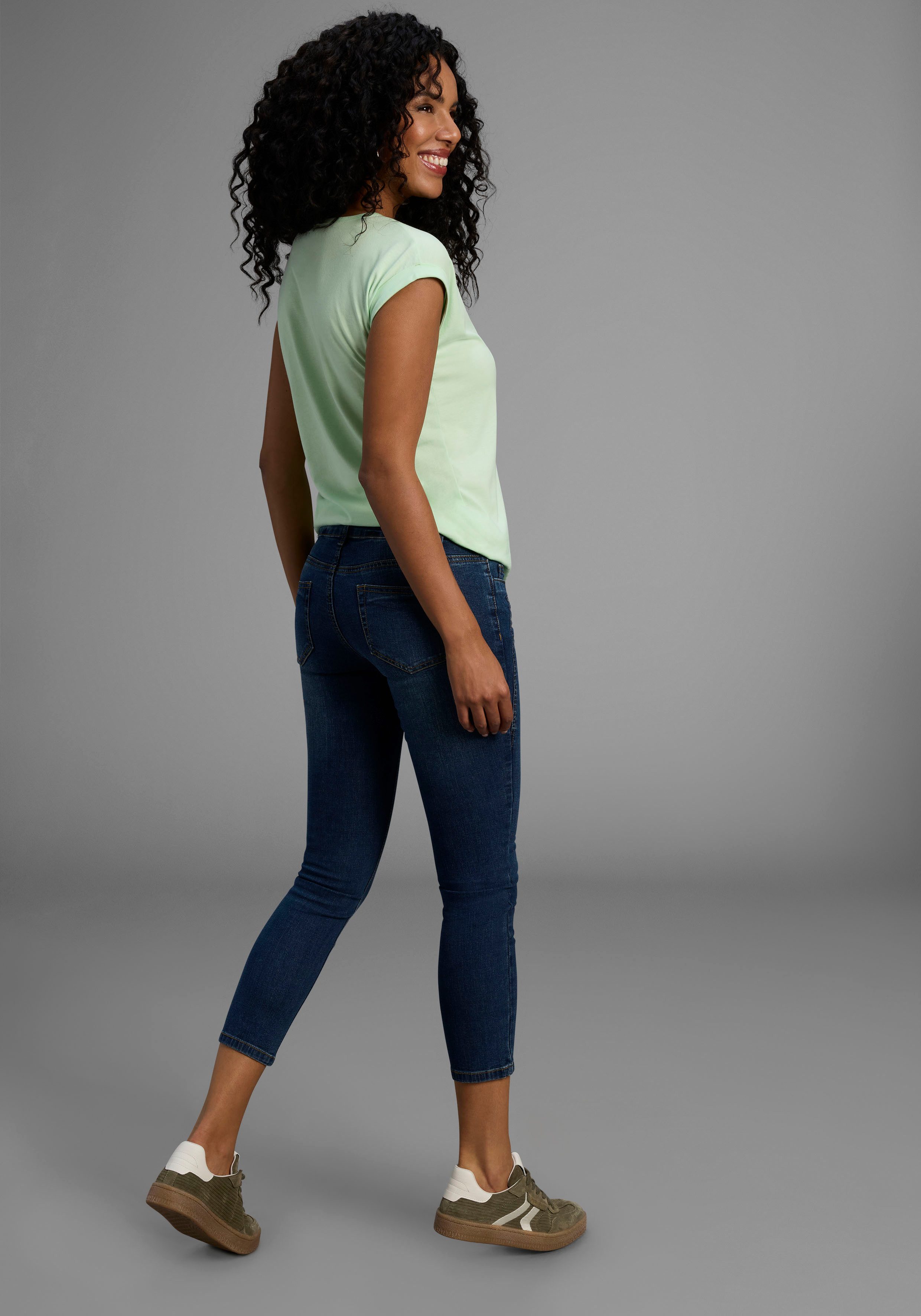 Arizona 7/8 jeans Met geren extra-strakke snit, used-look-wassing, lage taille