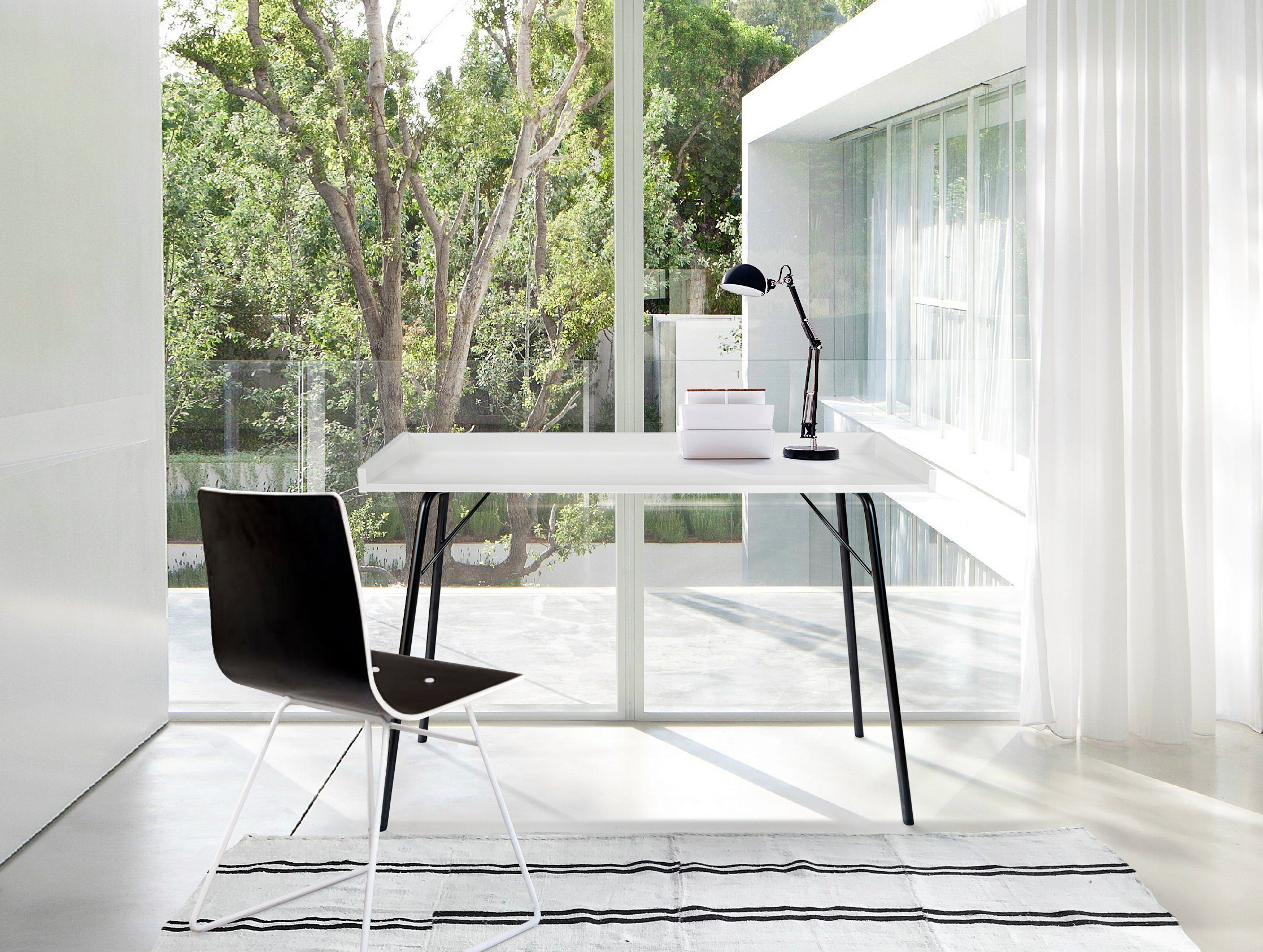 Woodman Bureau Rayburn in eenvoudige scandinavisch design