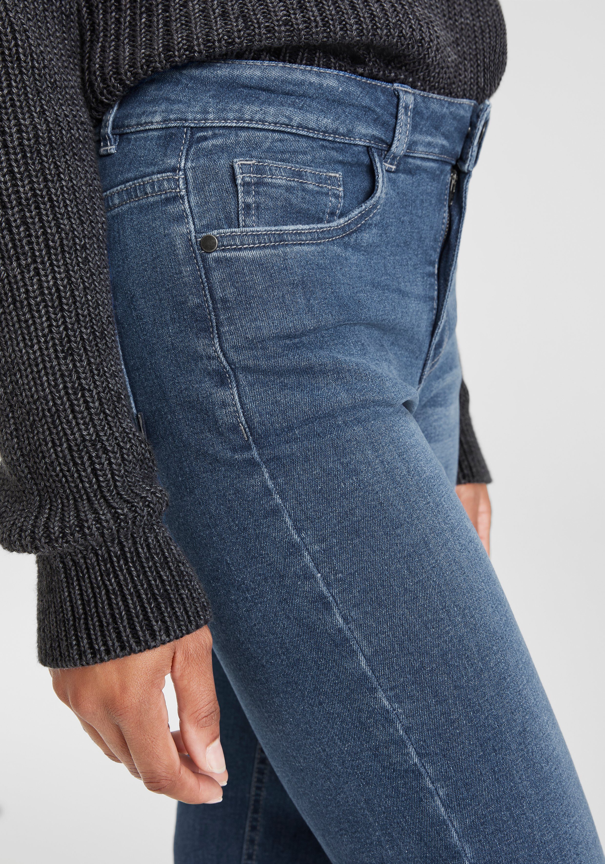 Arizona Rechte jeans wijde pasvorm, used-look-wassing, hoge taille