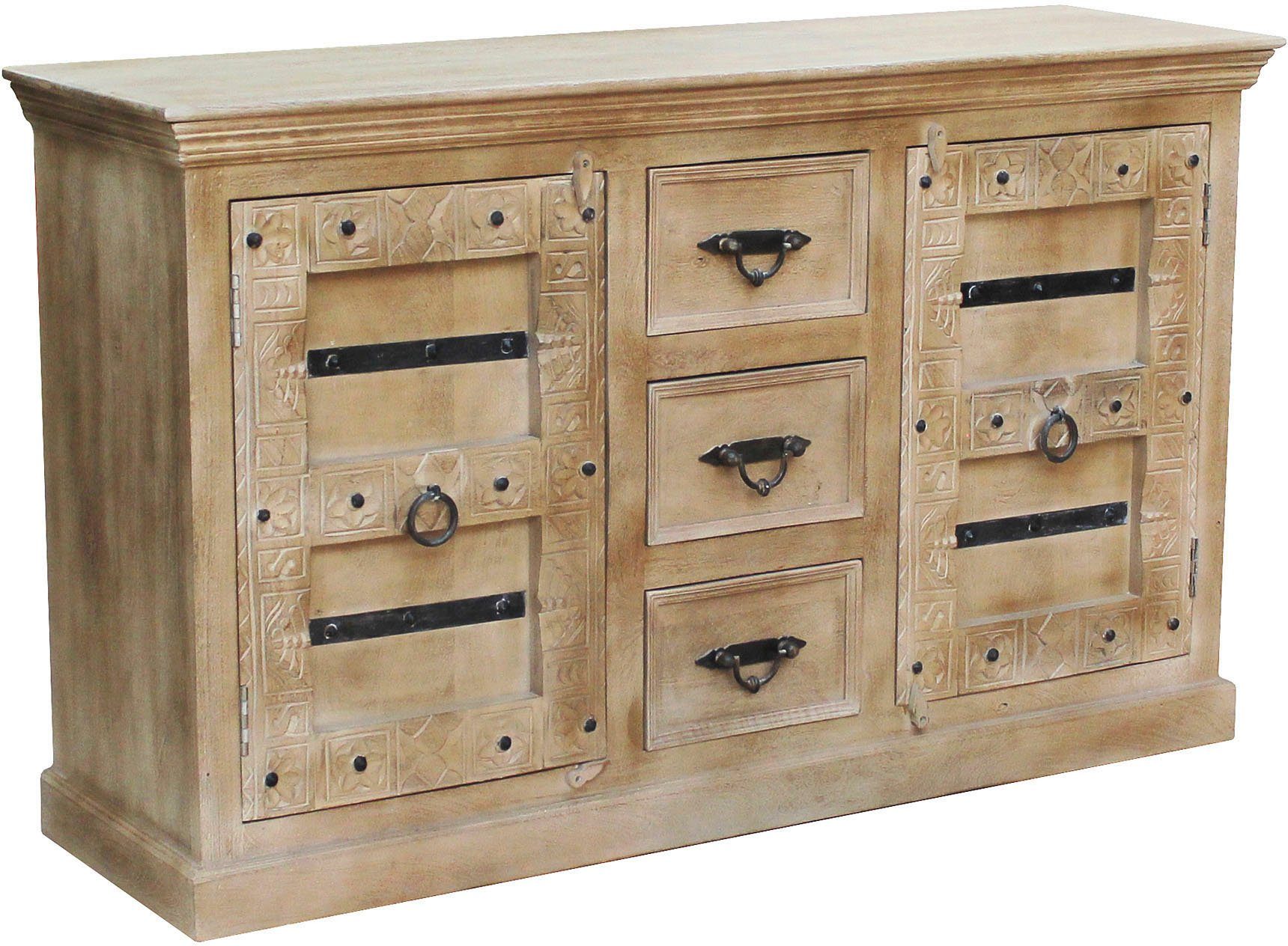 SIT Dressoir Daipur met luxueus houtsnijwerk