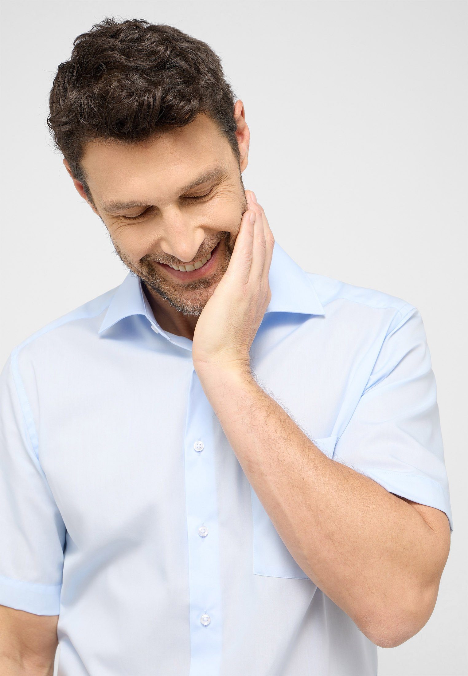 Eterna Overhemd met korte mouwen MODERN FIT NON IRON (strijkvrij)
